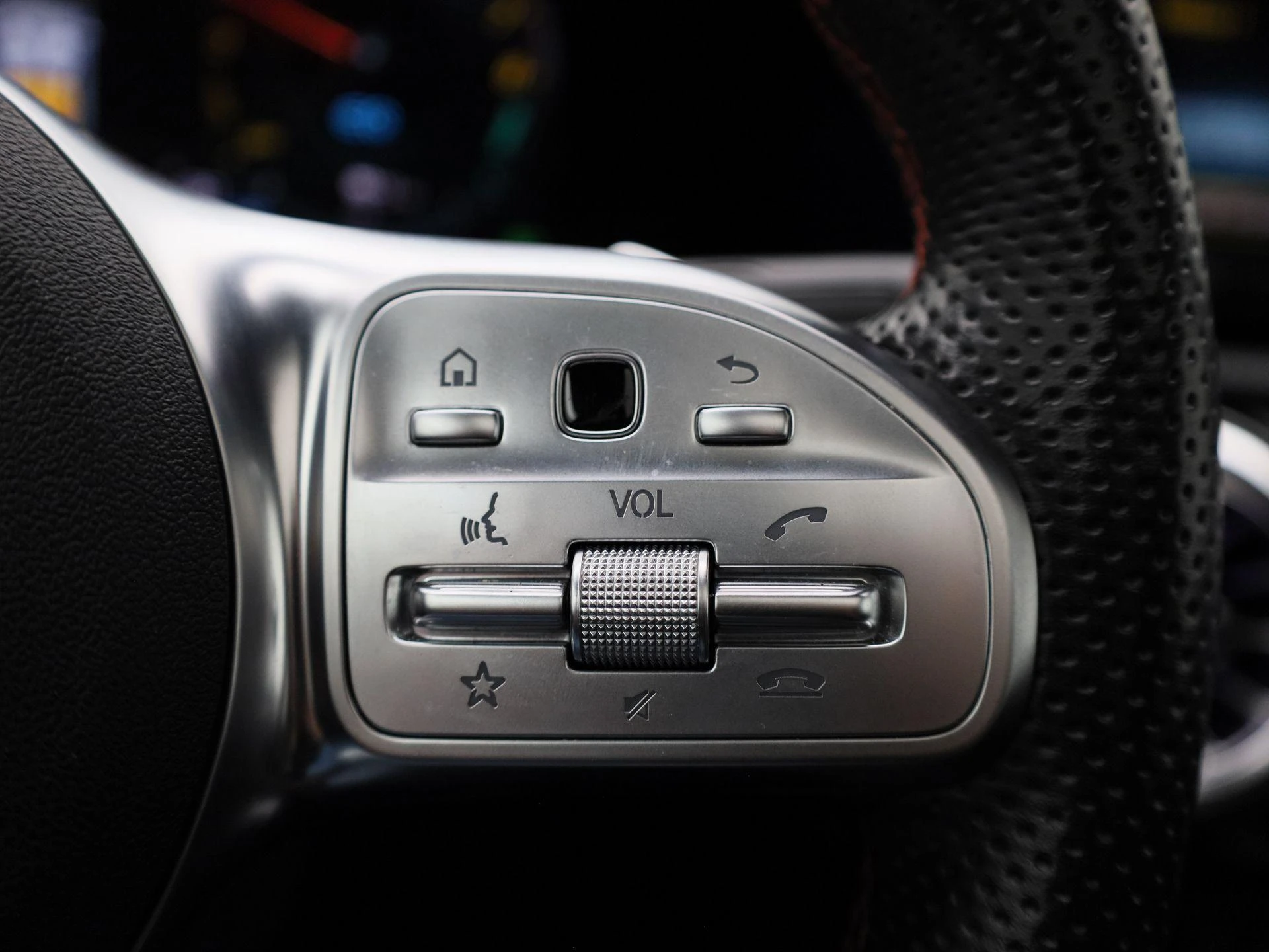 Mercedes-Benz-A-Klasse-image-21