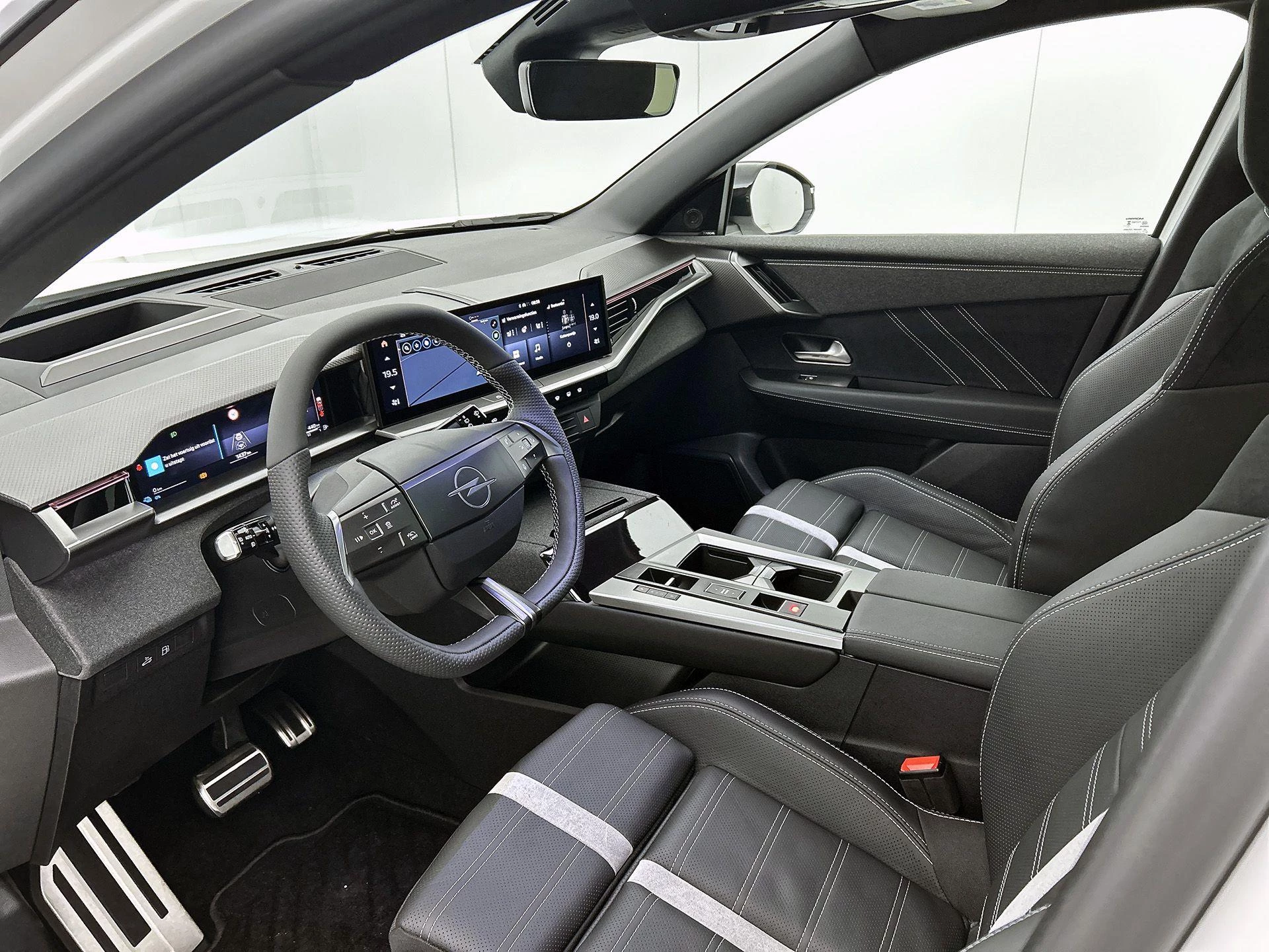 Opel-Grandland-image-21