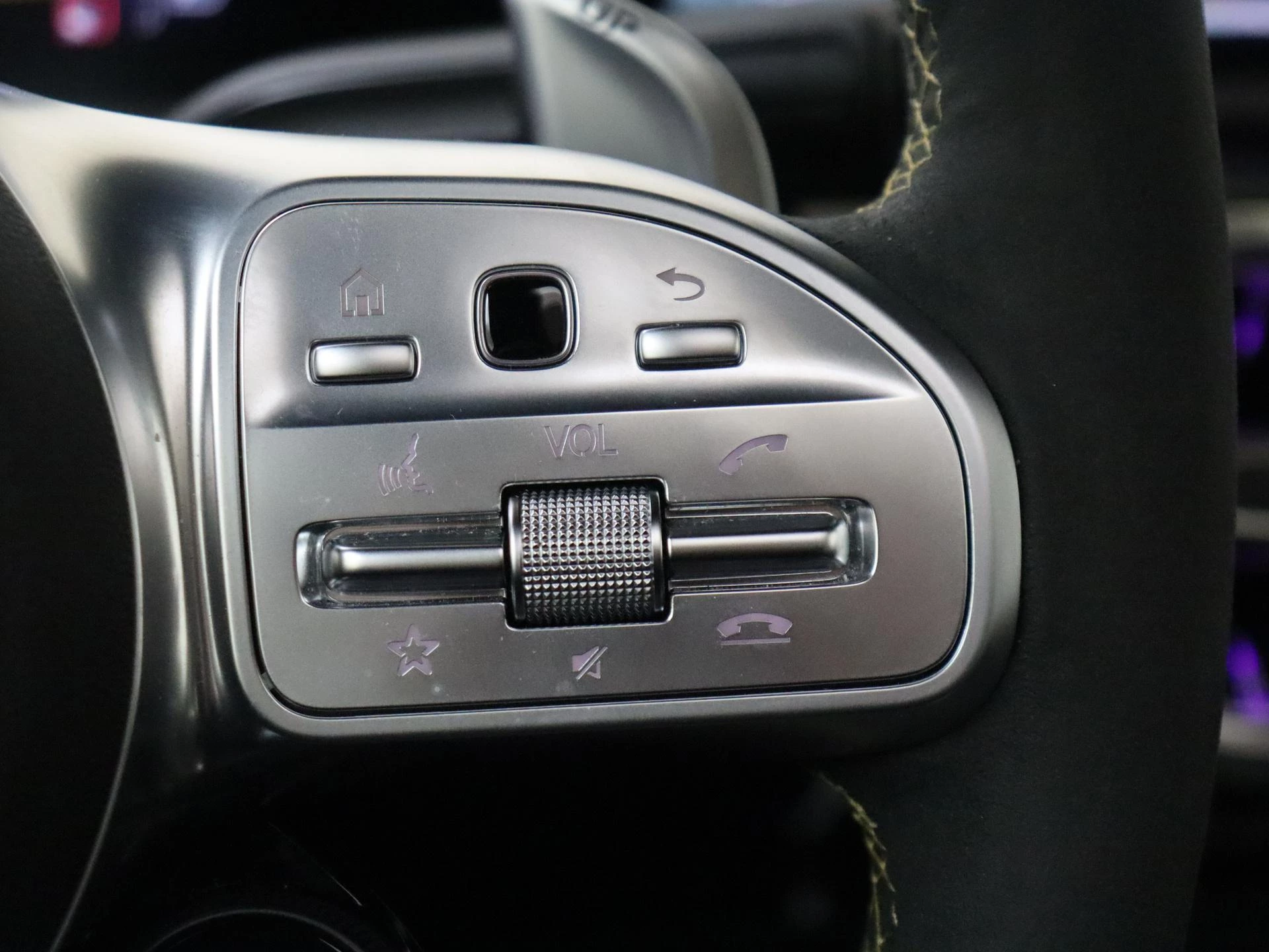 Mercedes-Benz-A-Klasse-image-18