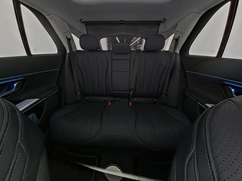 Mercedes-Benz-E-Klasse-image-5