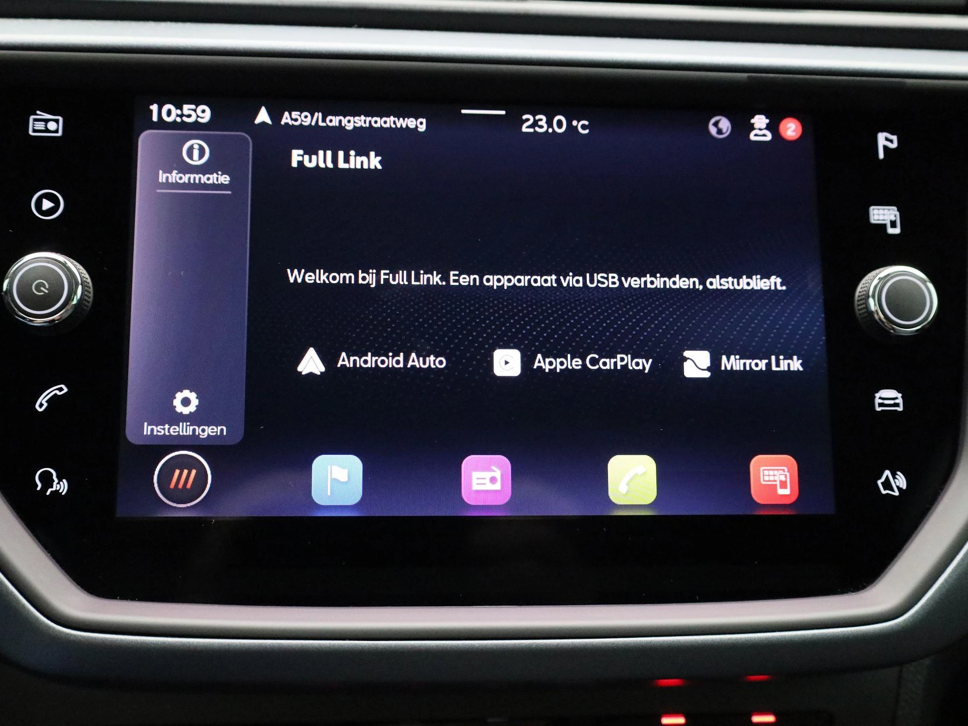 SEAT-Arona-image-25