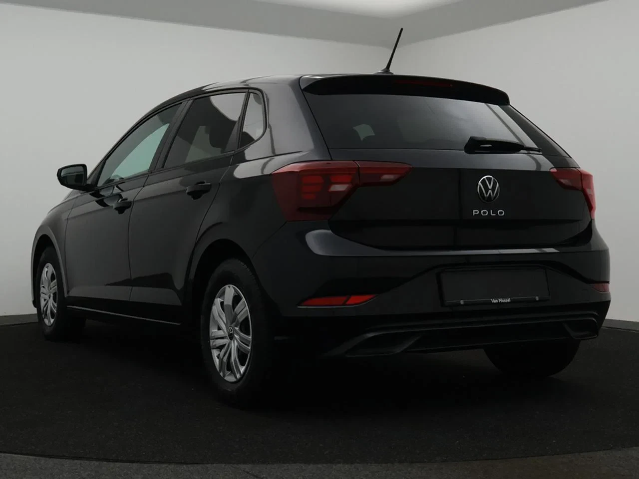 Volkswagen-Polo-image-15