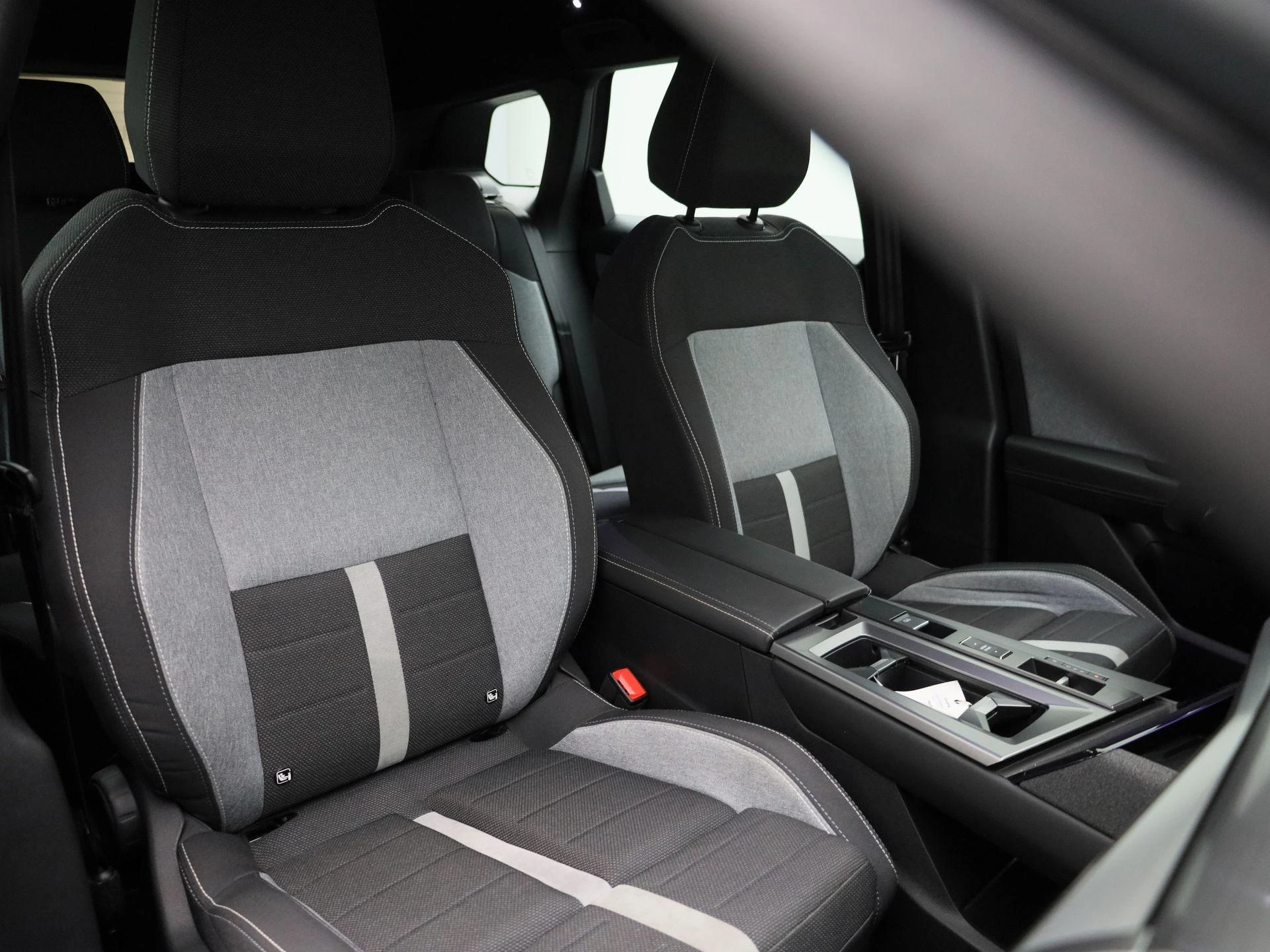 Opel-Grandland-image-35