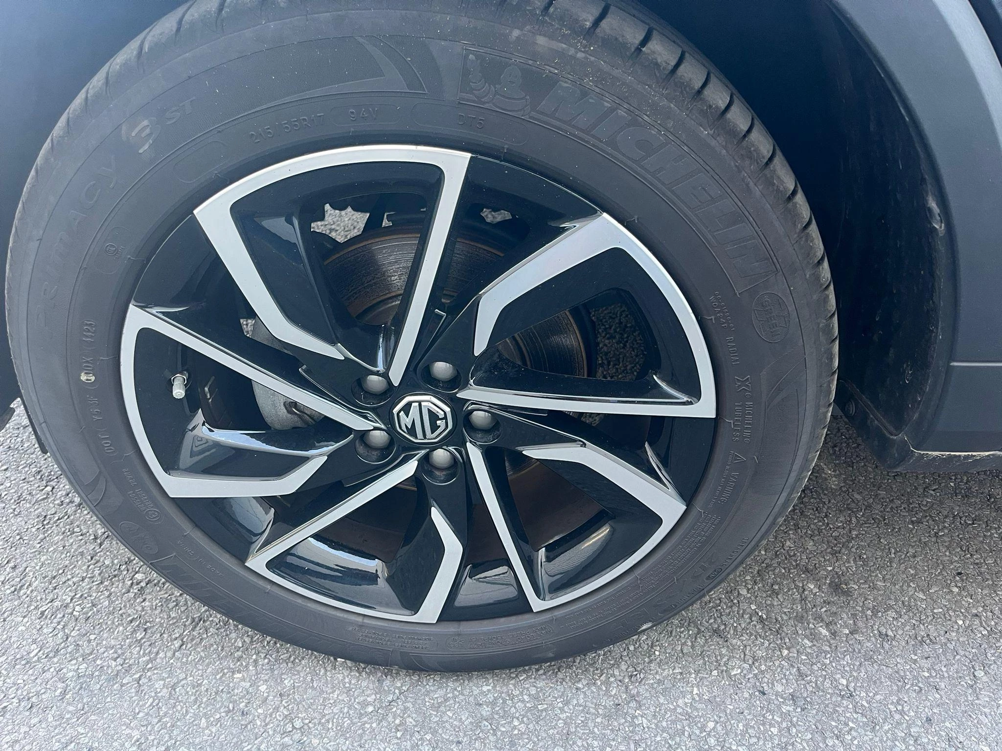 MG ZS ICE 1.0 AT LUXURY FWD