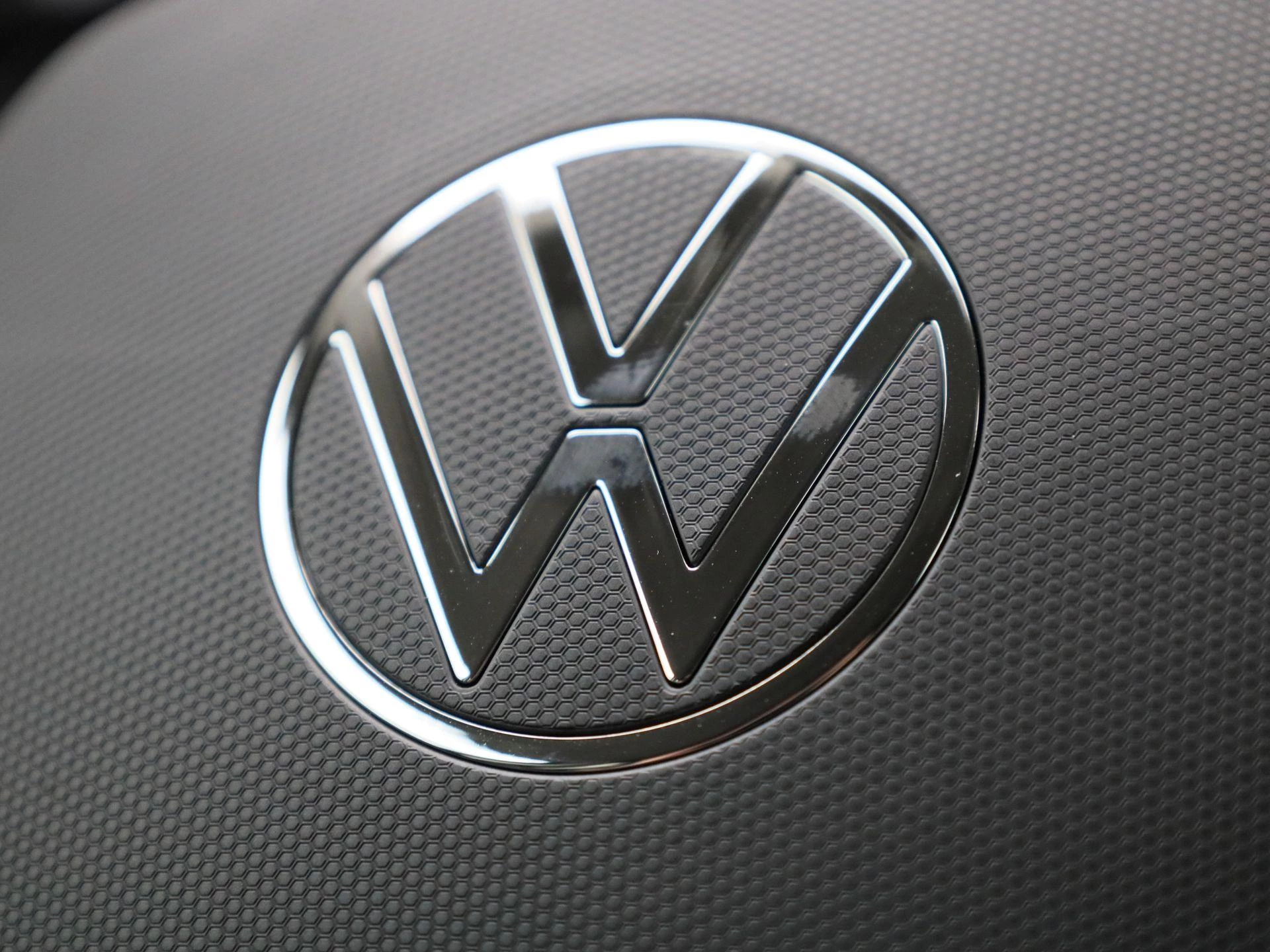 Volkswagen-Polo-image-28