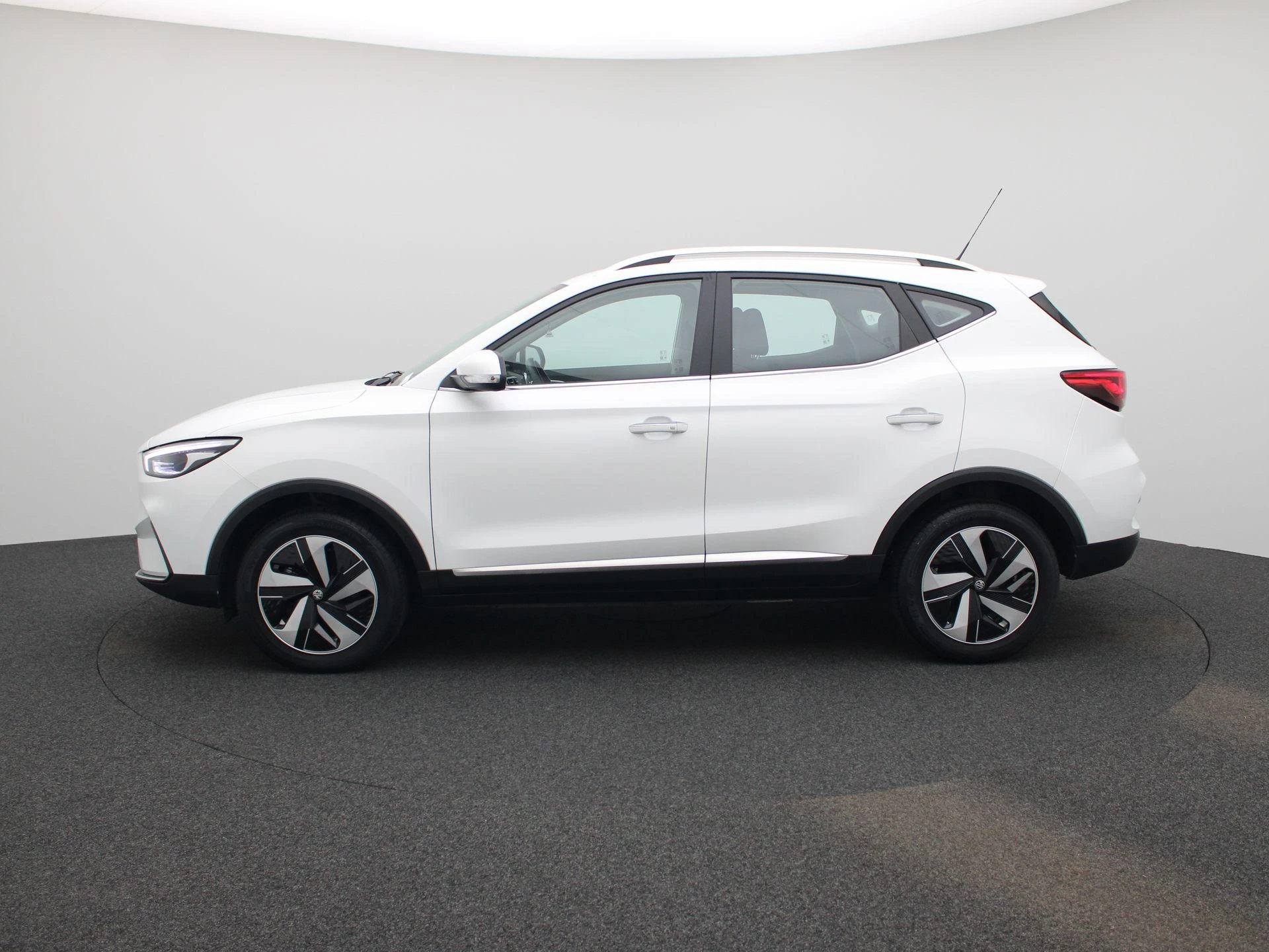 MG-ZS-image-3