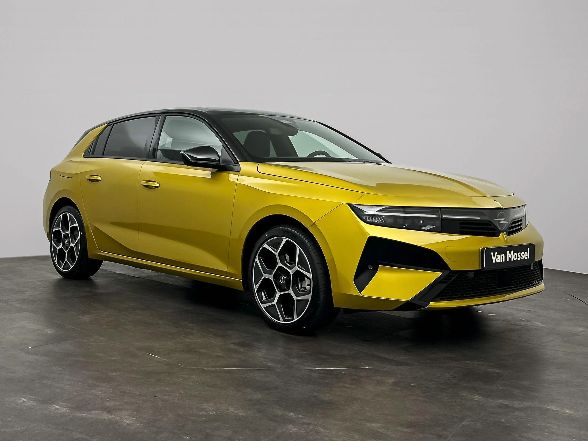 Opel-Astra-image-1