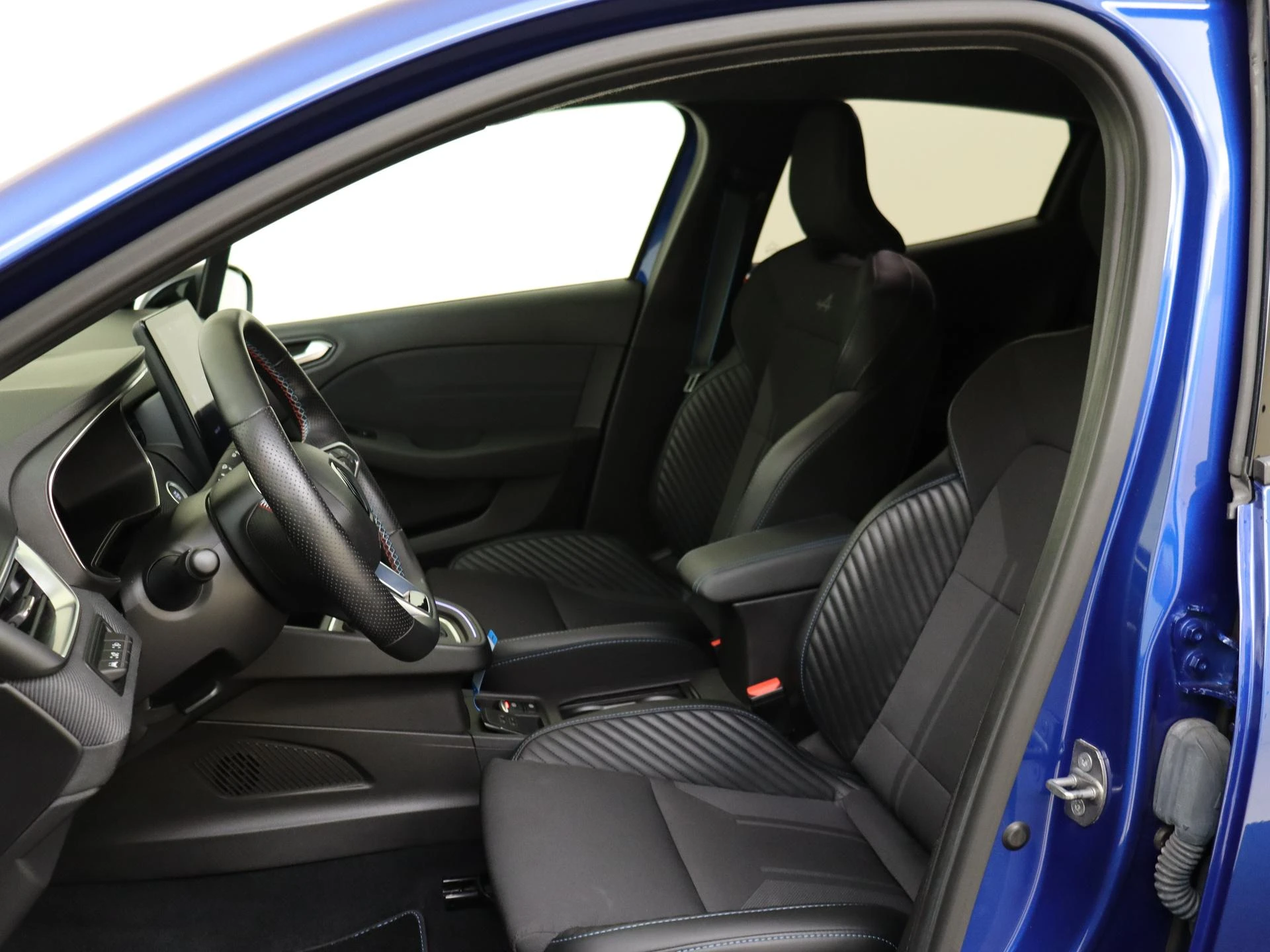 Renault-Clio-image-14