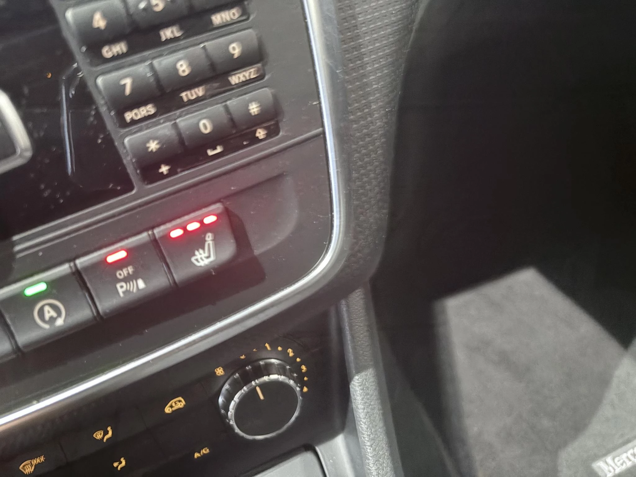 Mercedes-Benz-A-Klasse-image-26