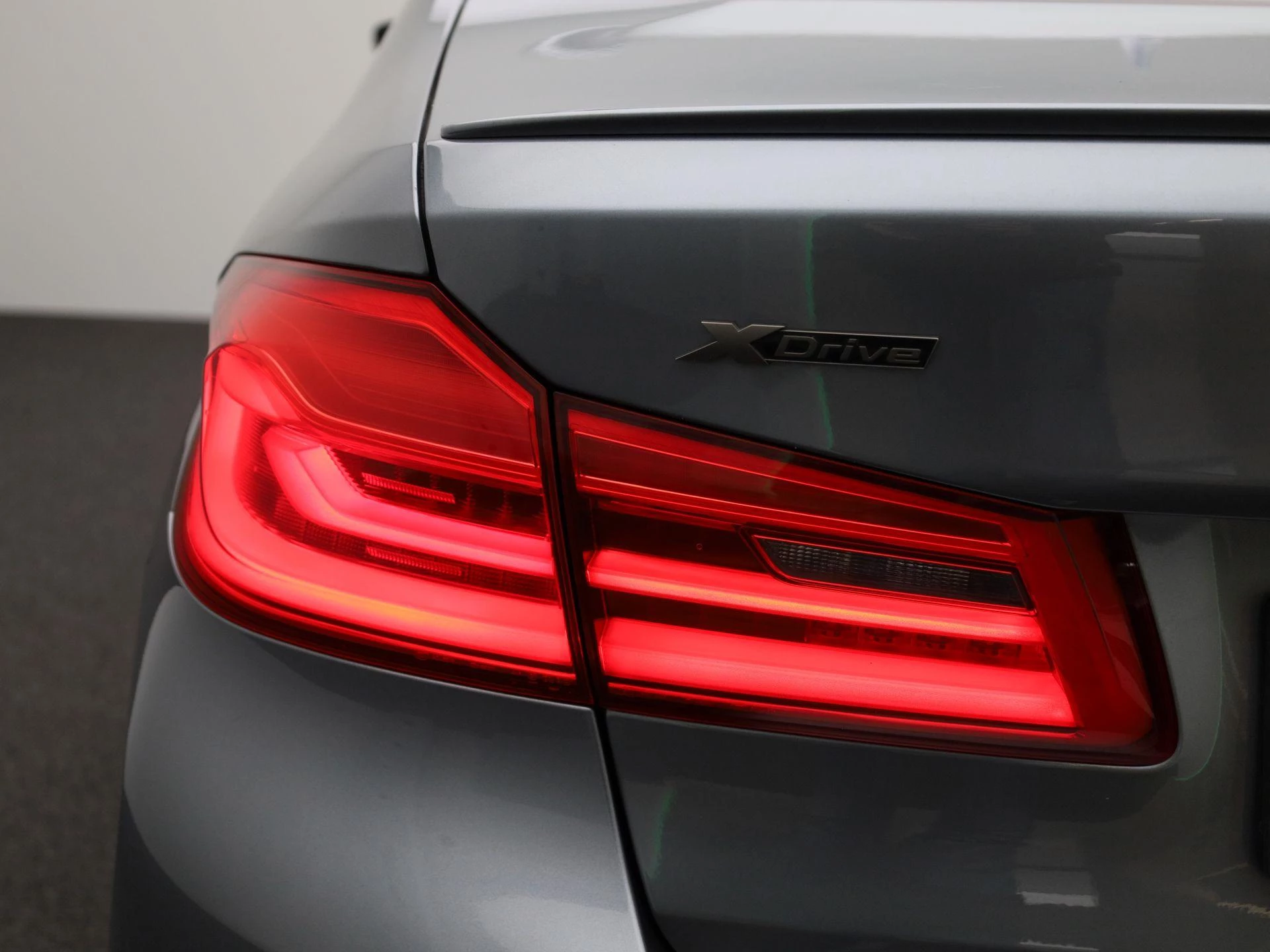 BMW 5 Serie M550i xDrive High Executive