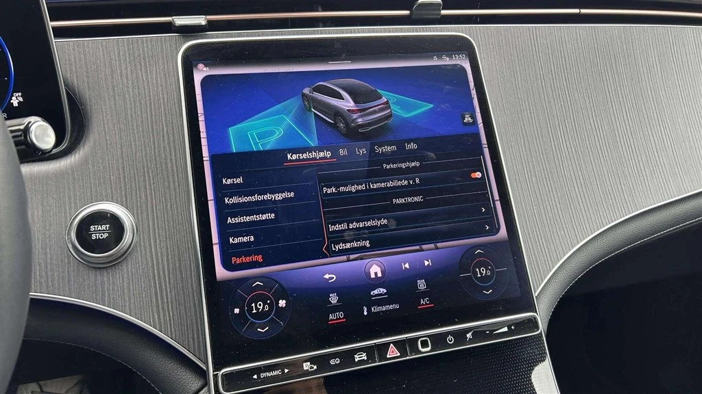 Mercedes-Benz-EQE-image-20