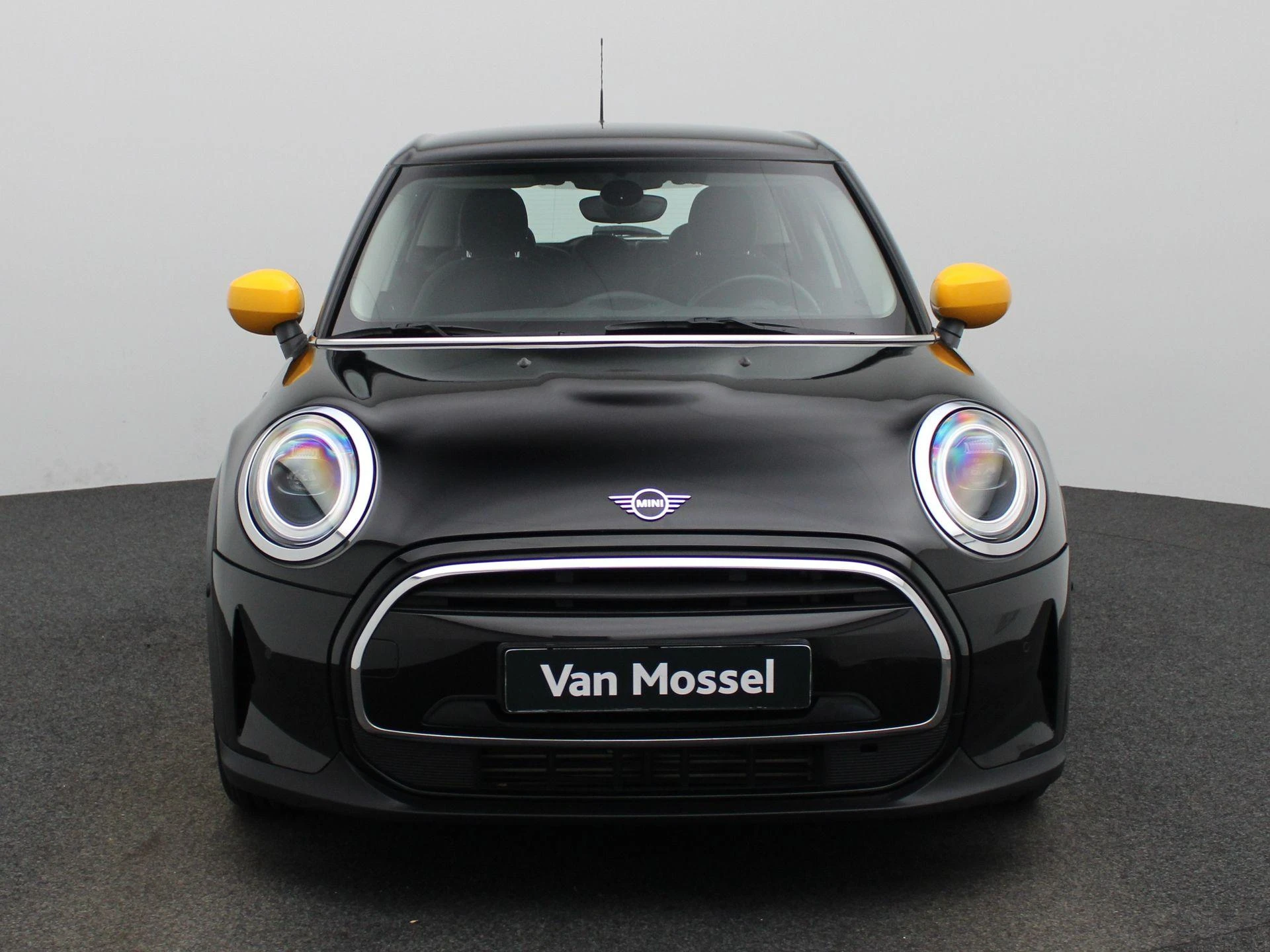 MINI-One-image-2