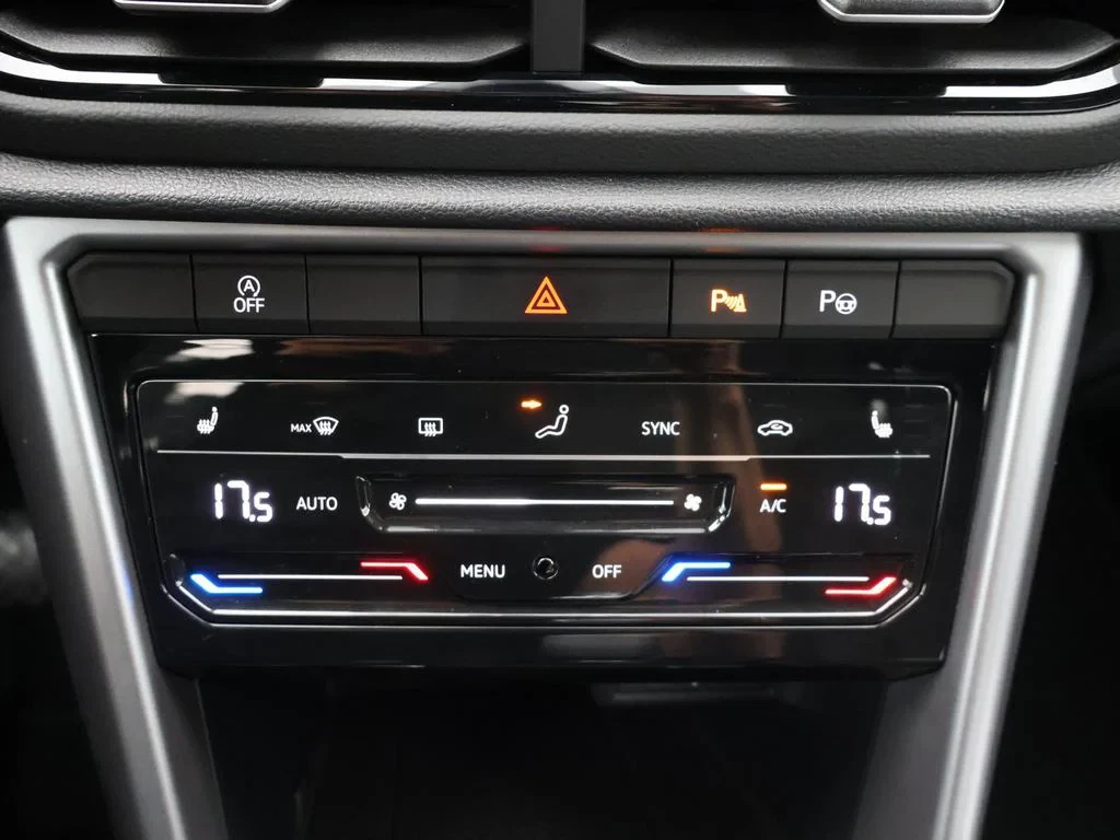 Volkswagen-T-Roc-image-20