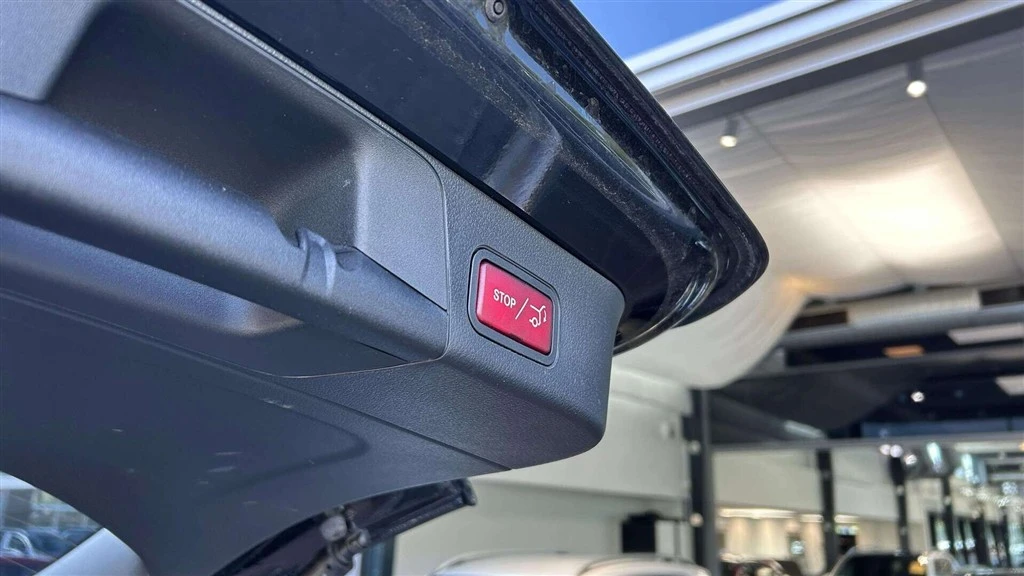 Mercedes-Benz-EQB-image-22