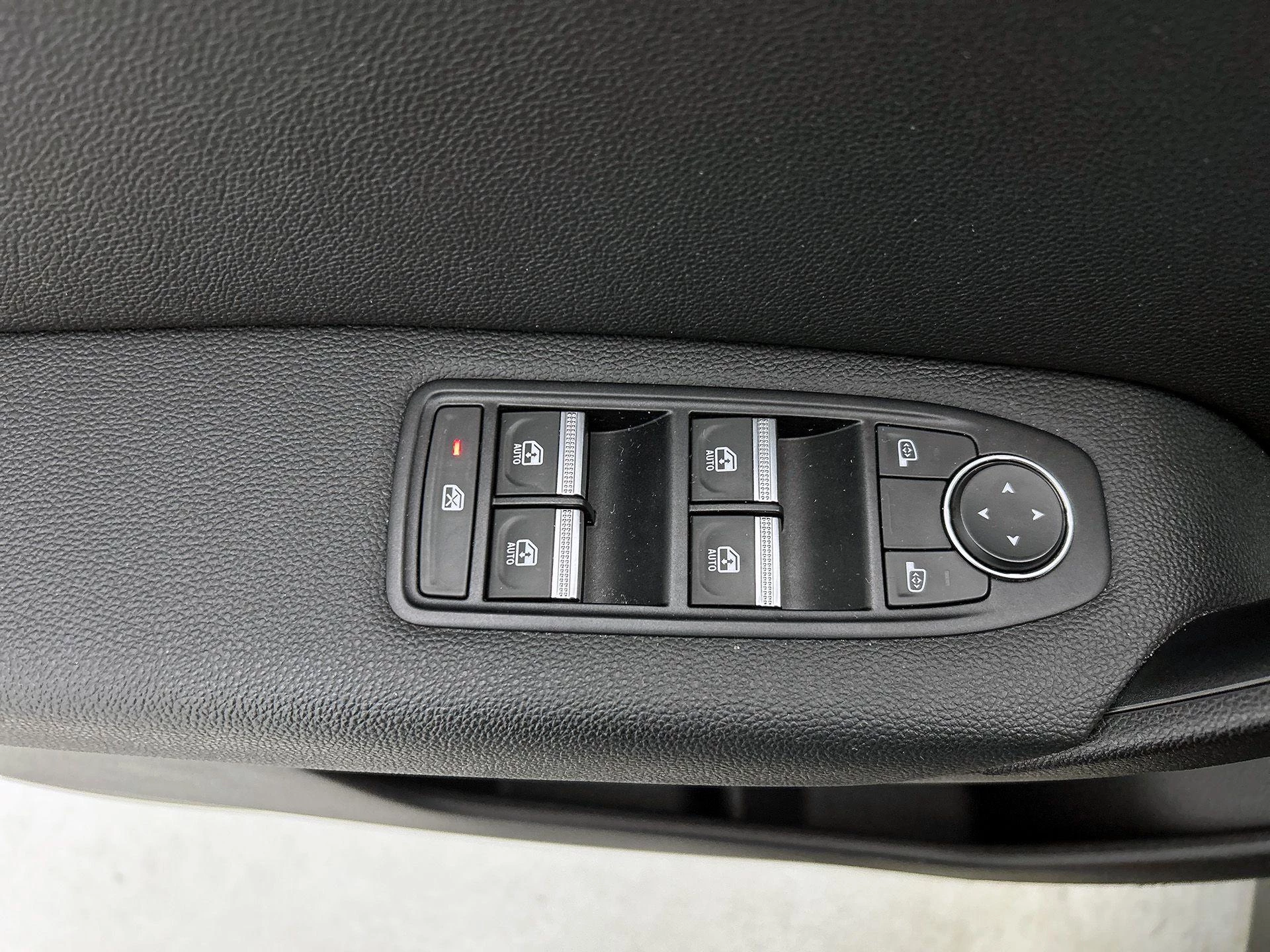 Renault-Captur-image-32