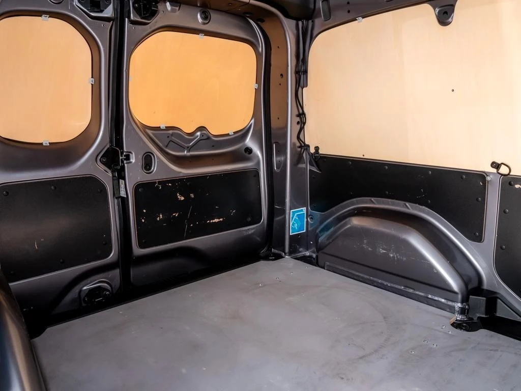 Mercedes-Benz-Citan 112-image-12