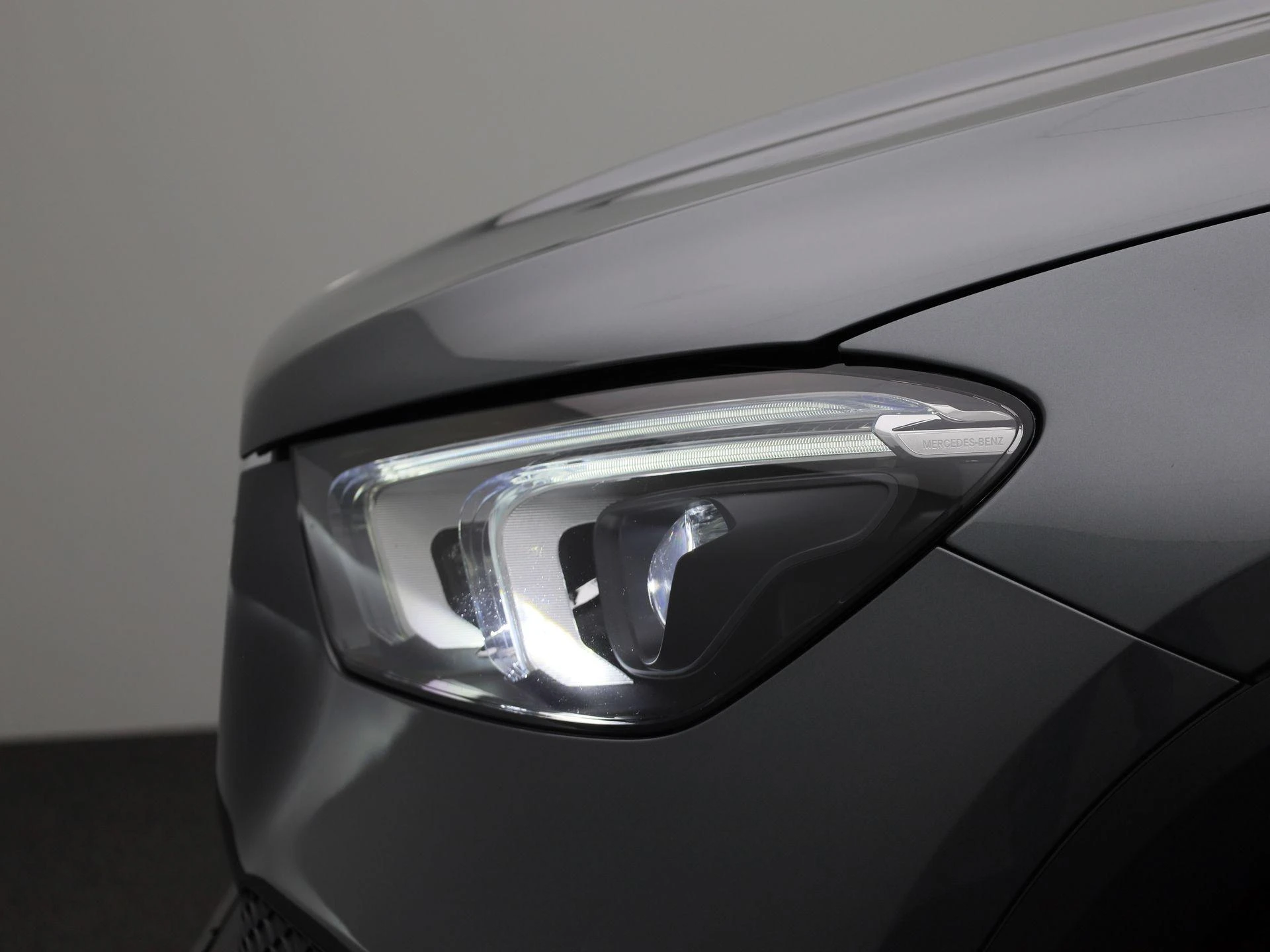 Mercedes-Benz-GLE-image-16