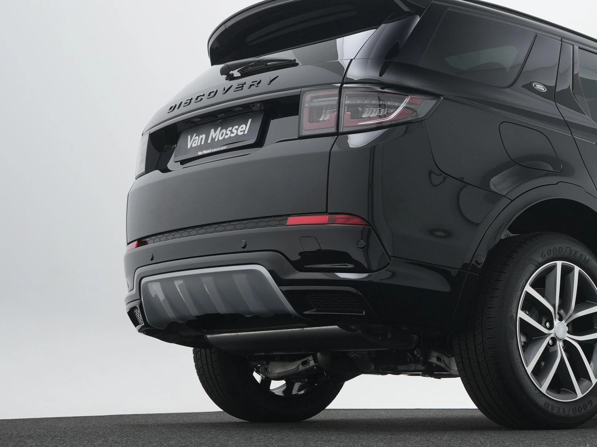 Land Rover-Discovery Sport-image-50