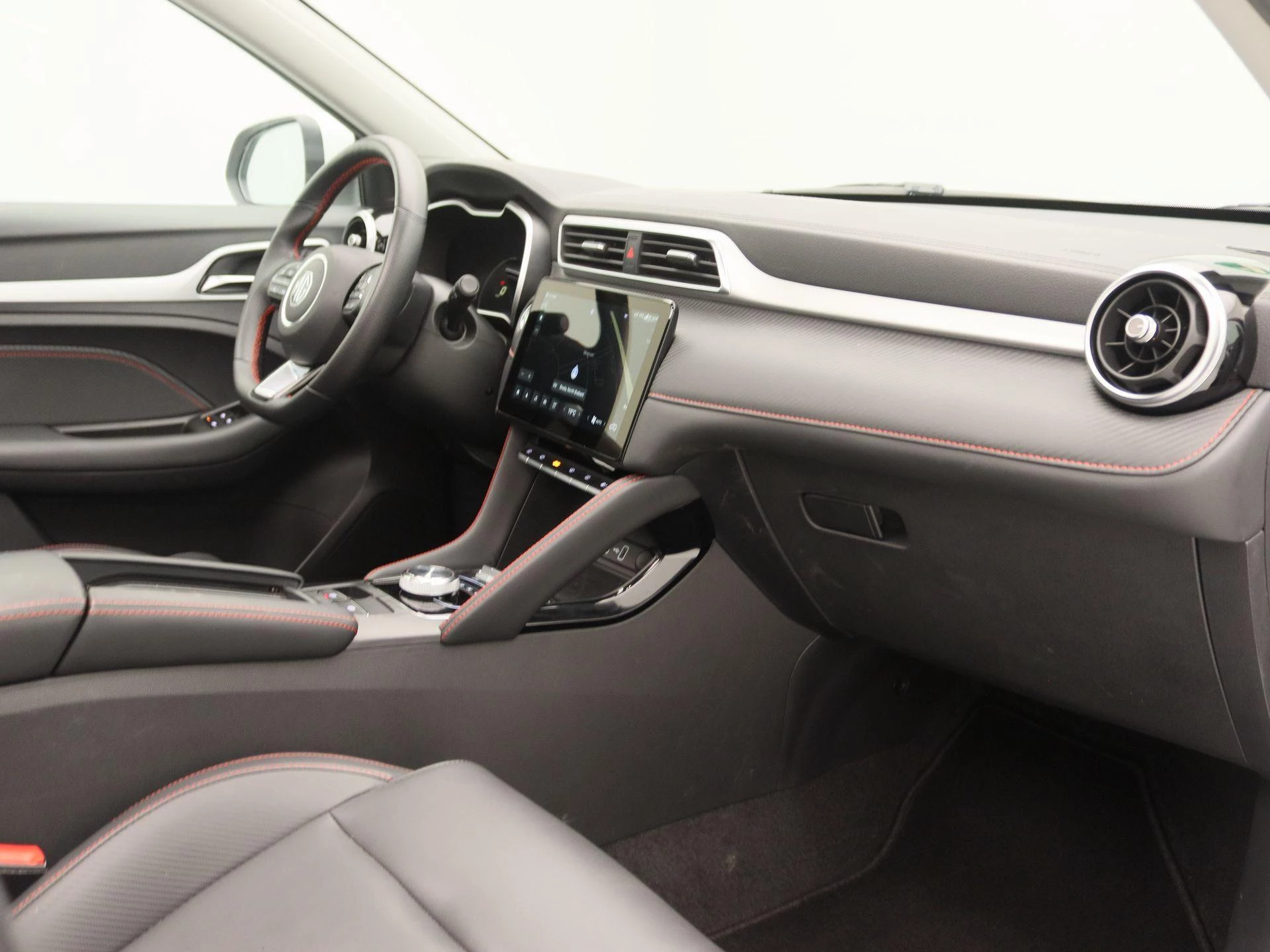 MG-ZS EV-image-21
