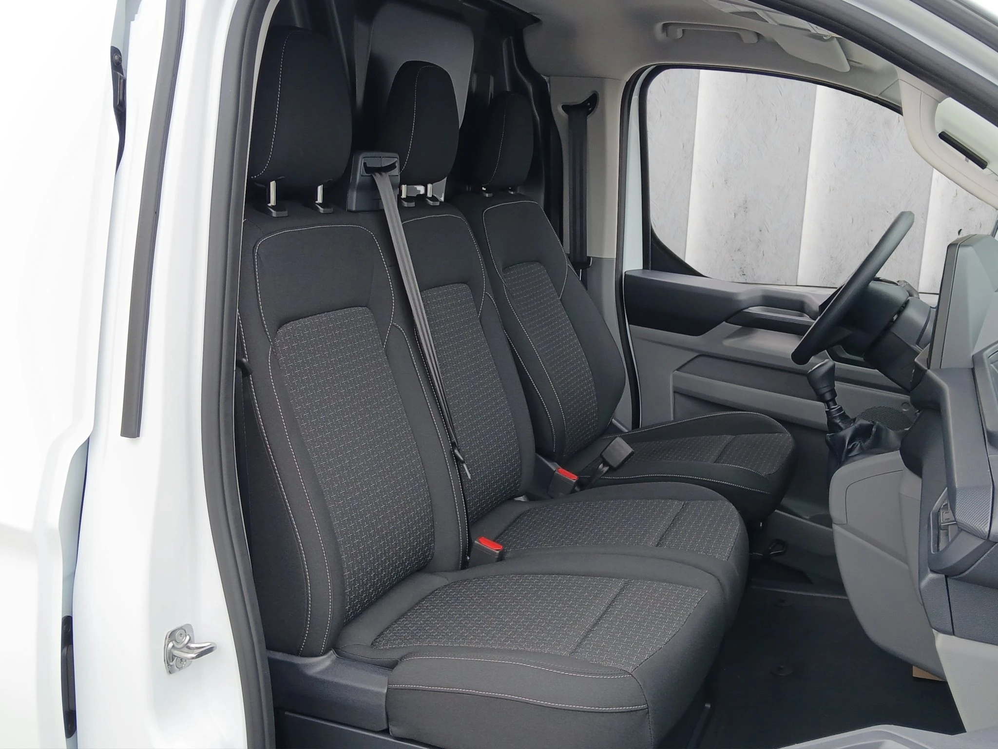 Ford-Transit Custom-image-10