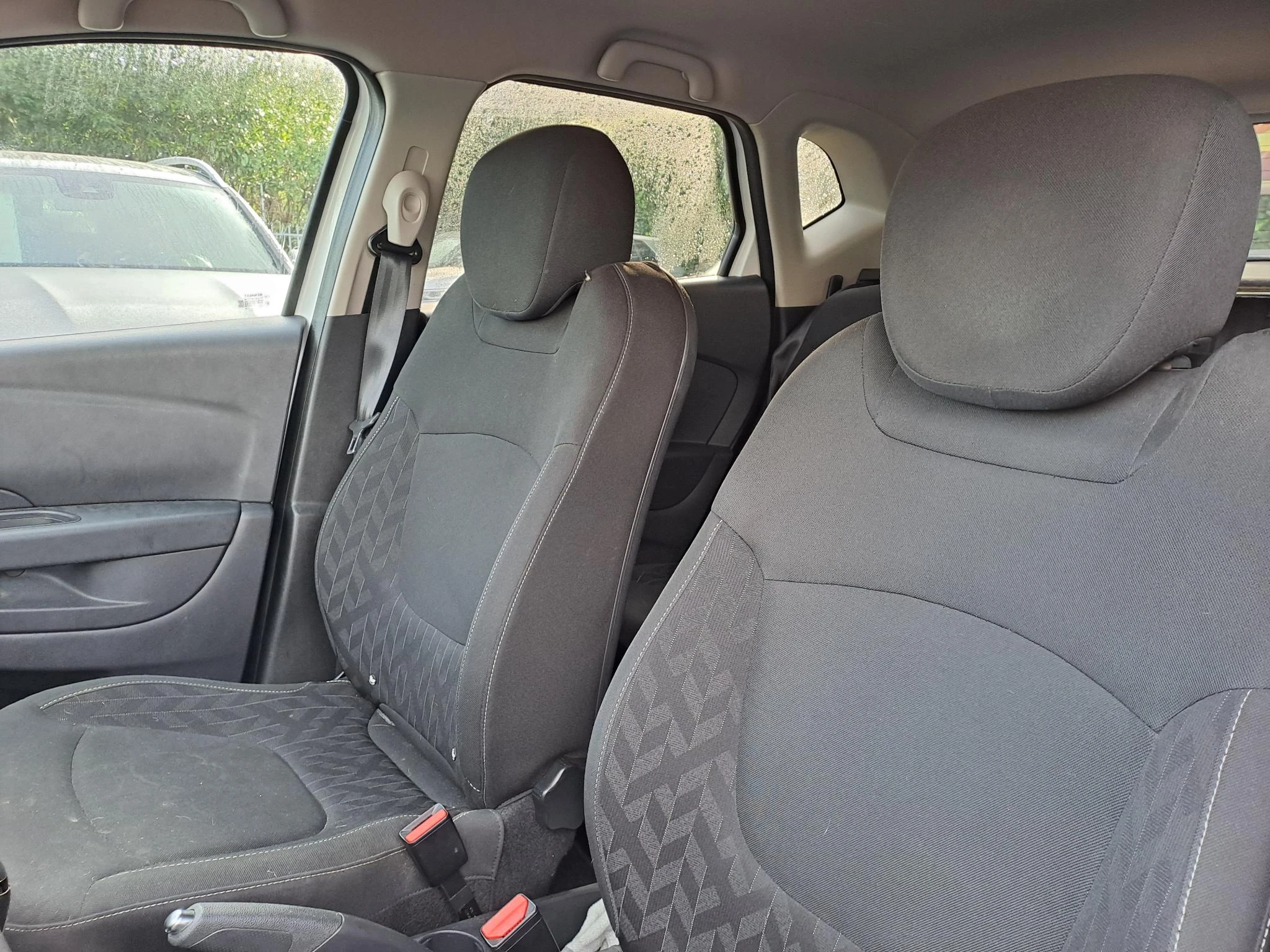 Renault-Captur-image-9