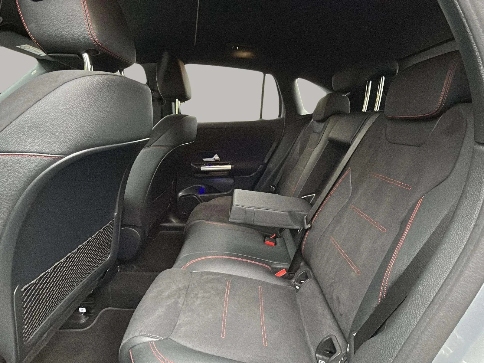 Mercedes-Benz-EQA-image-11