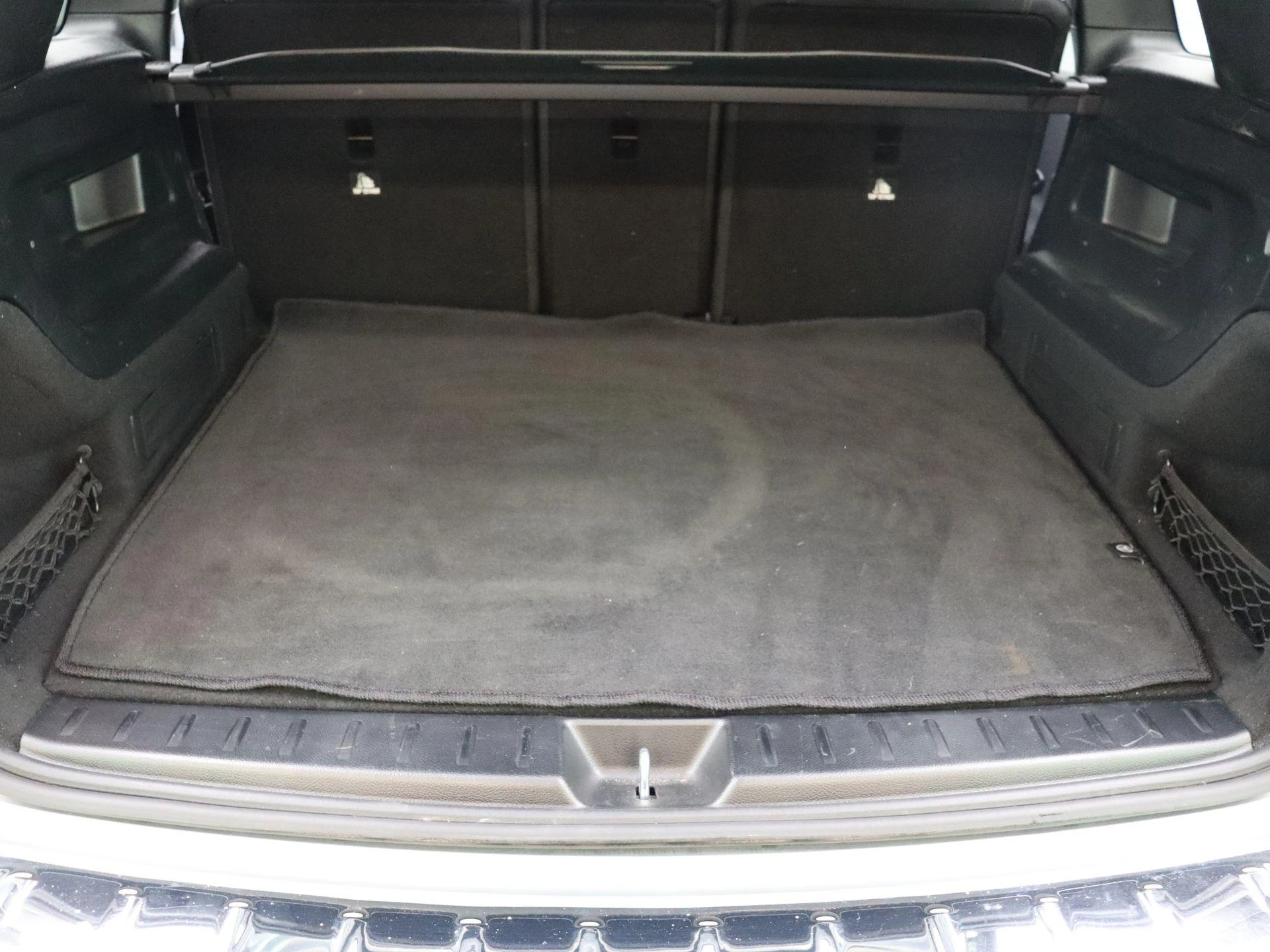 Mercedes-Benz GLB 180 Luxury Line + CARPLAY + TREKHAAK + NIGHTPAKKET +