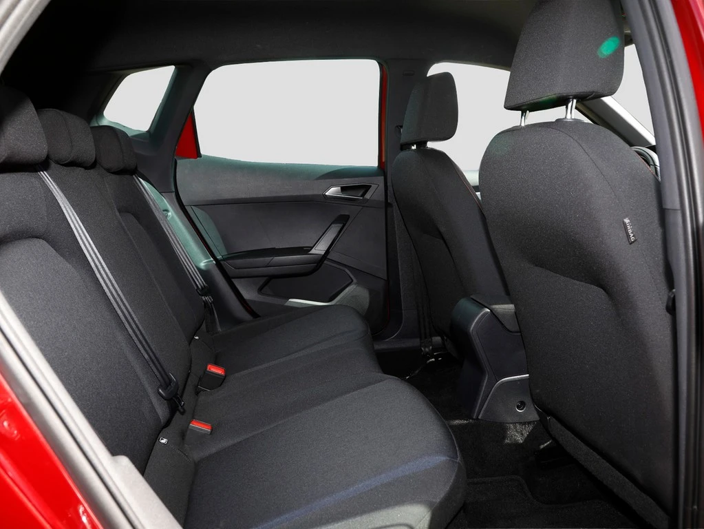 SEAT-Arona-image-9
