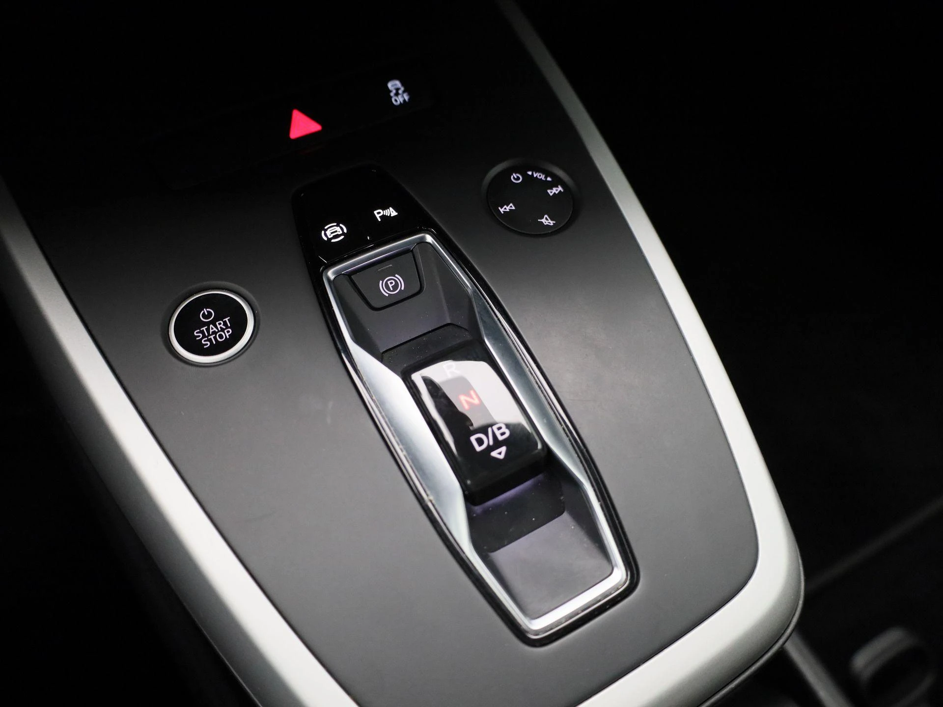 Audi-Q4 e-tron-image-24