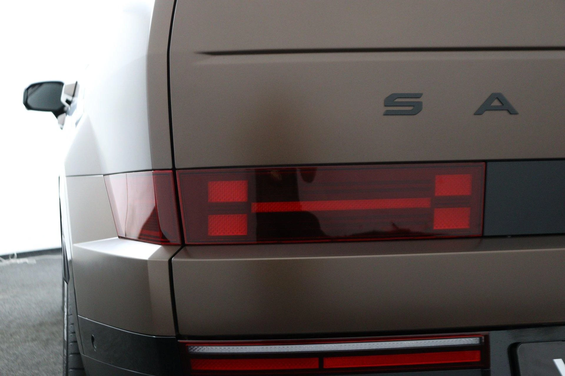 Hyundai-Santa Fe-image-10