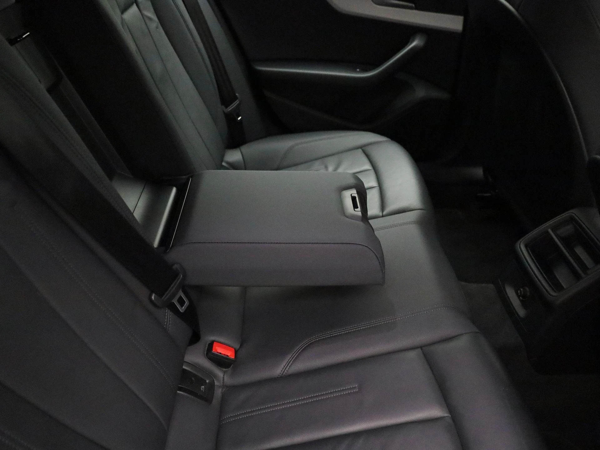 Audi-A4-image-43