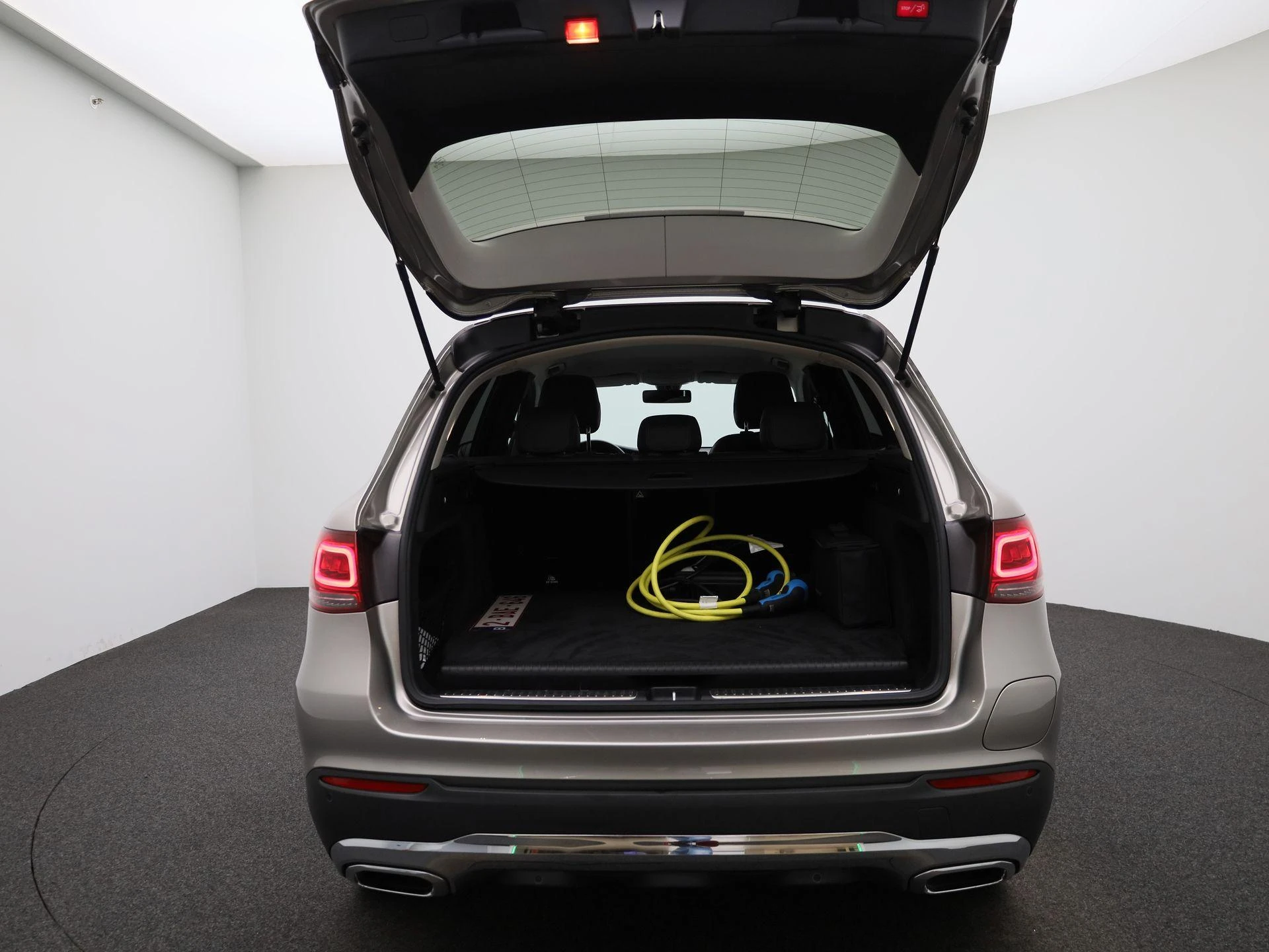 Mercedes-Benz-GLC-image-10
