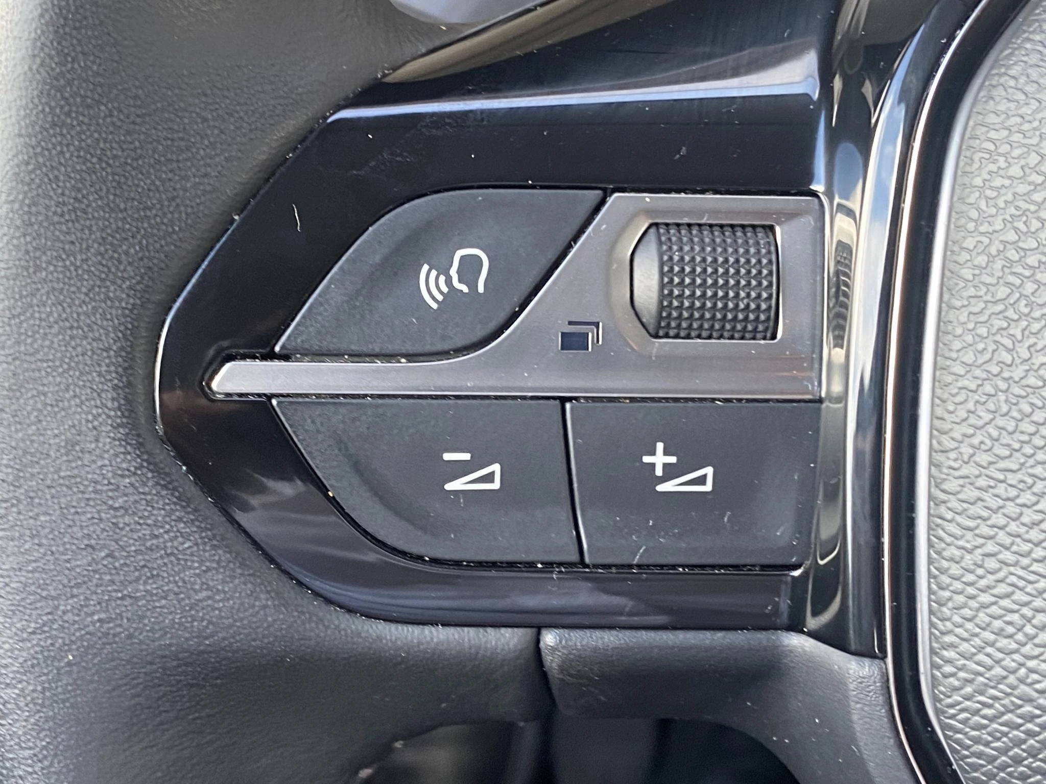 Peugeot-208-image-16