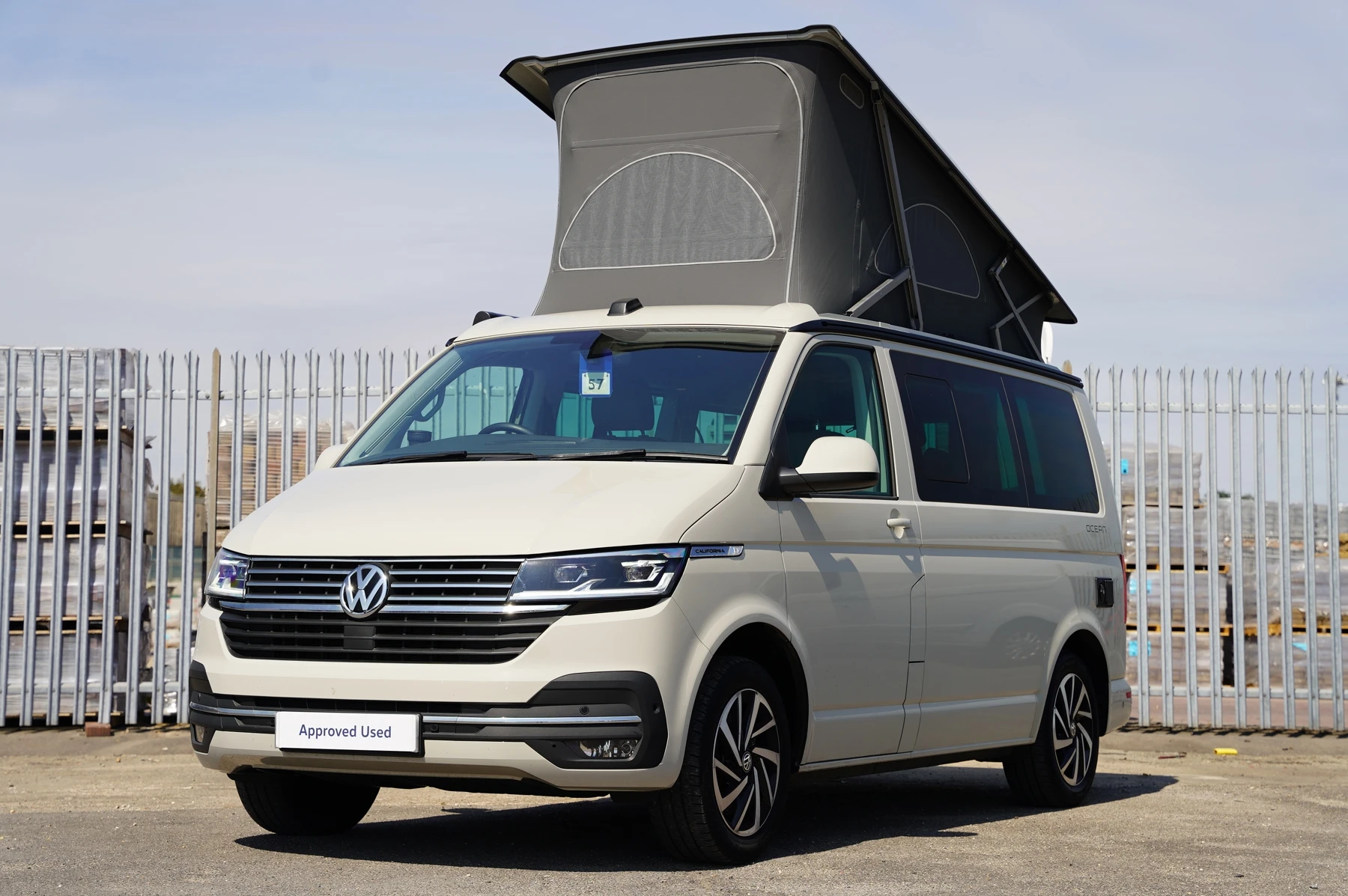 Volkswagen-California-image-29