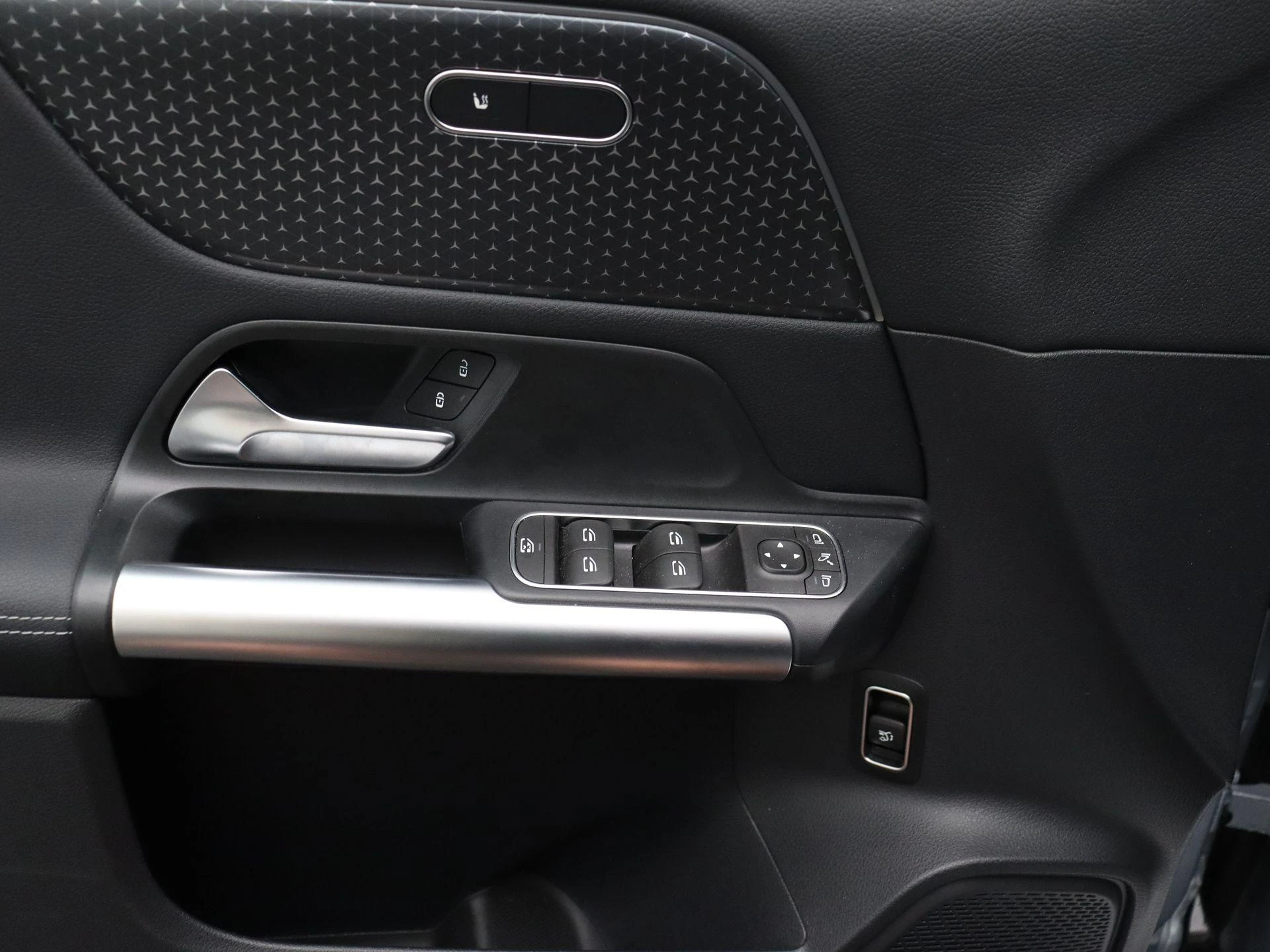 Mercedes-Benz EQA 250+ Business Line