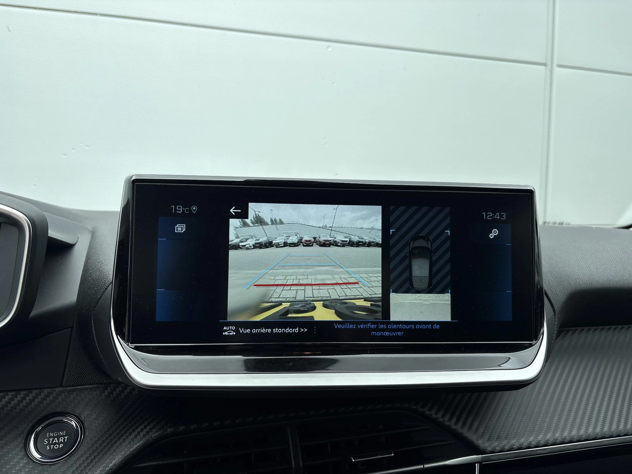 Peugeot-208-image-15
