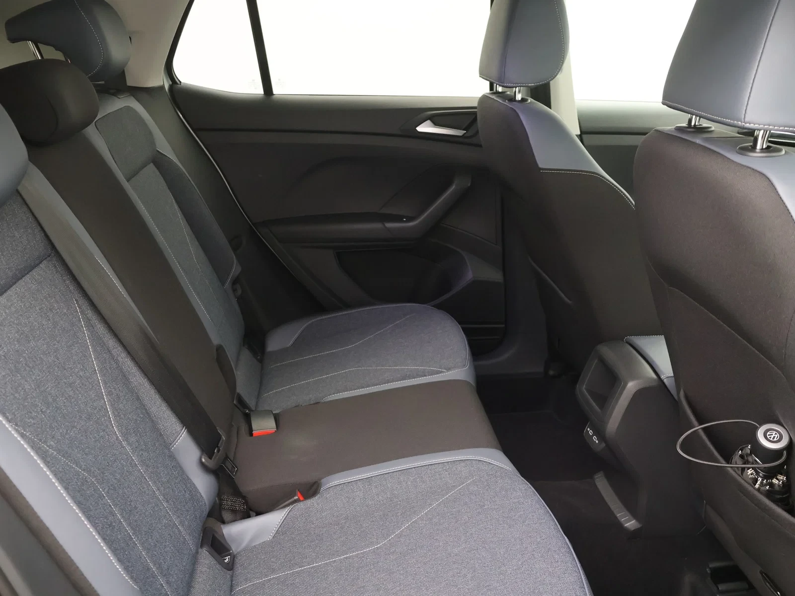 Volkswagen-T-Cross-image-9