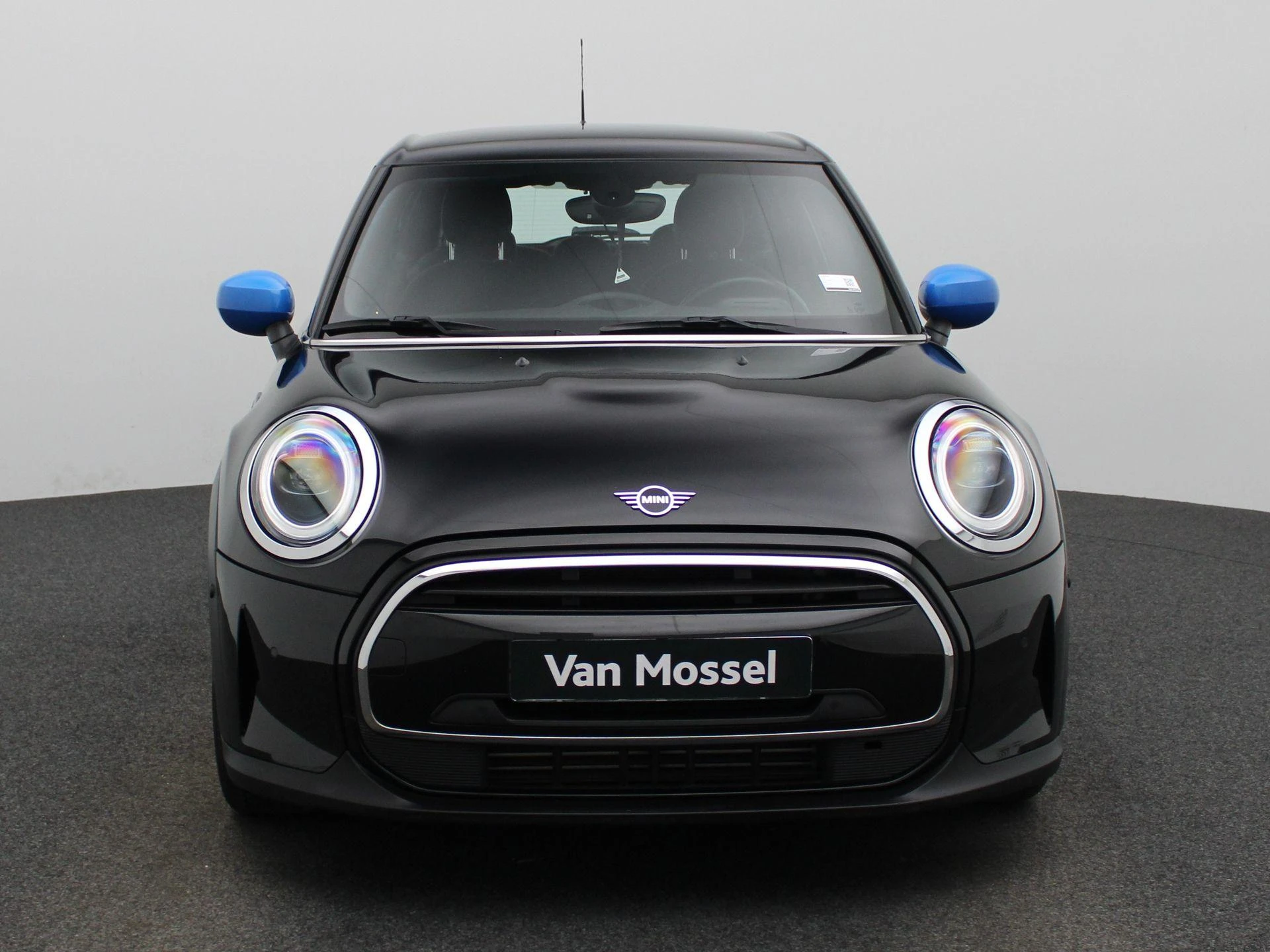 MINI-One-image-2