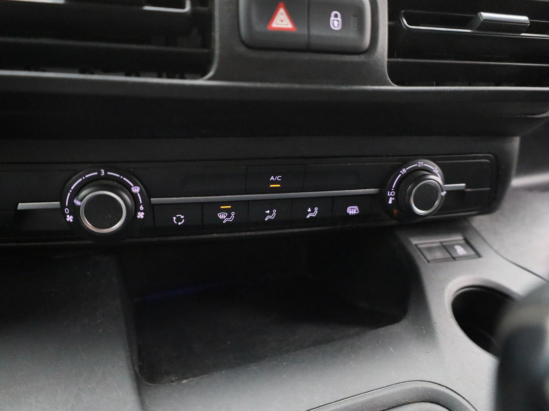 Opel-Combo-image-17