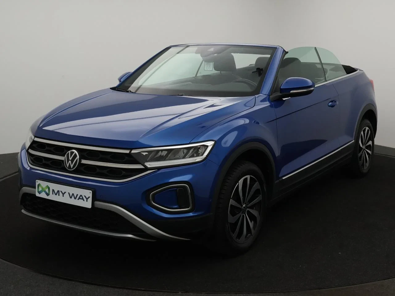 Volkswagen-T-Roc-image-0