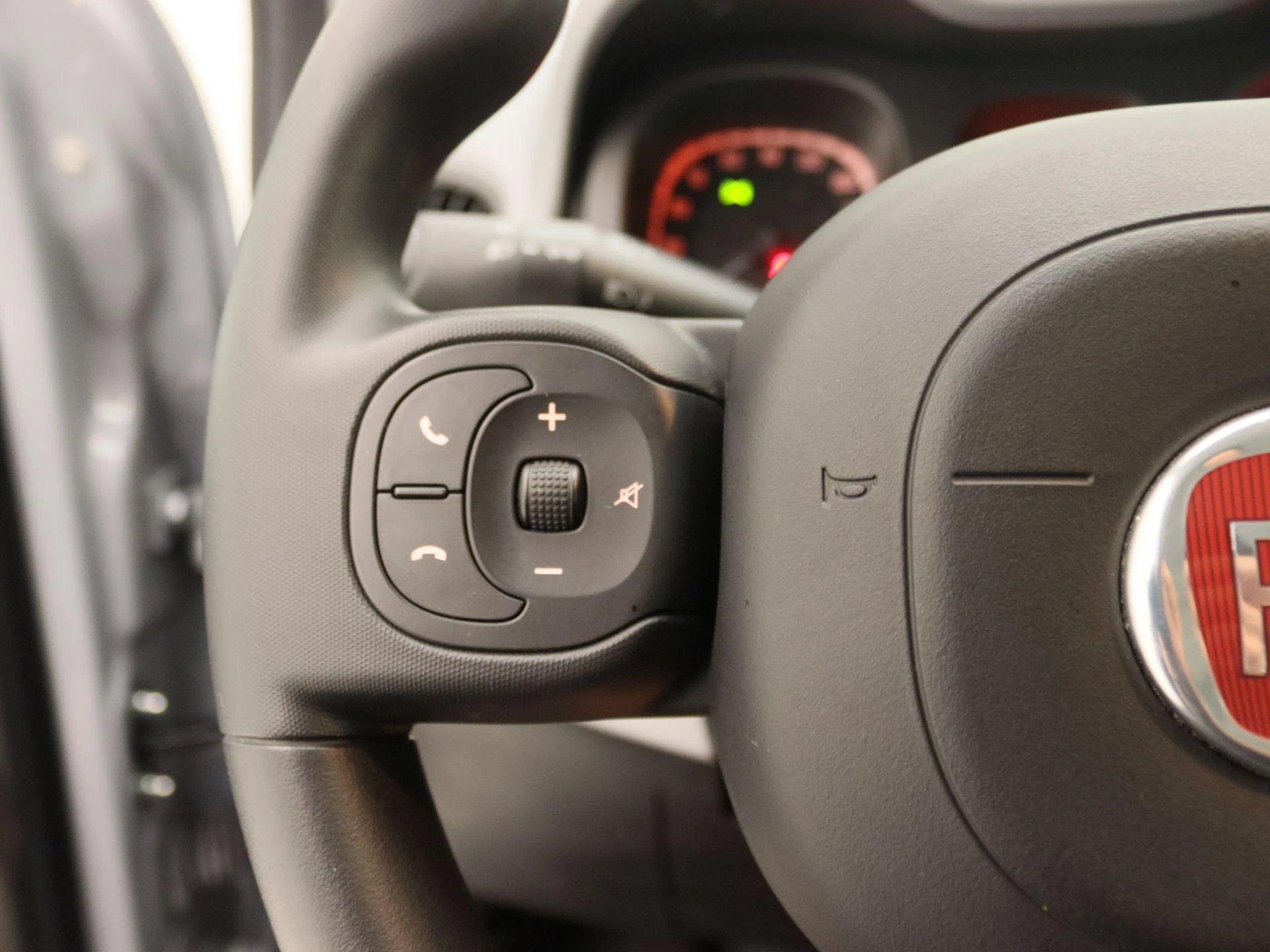 Fiat Panda 1.0 Hybrid Cross