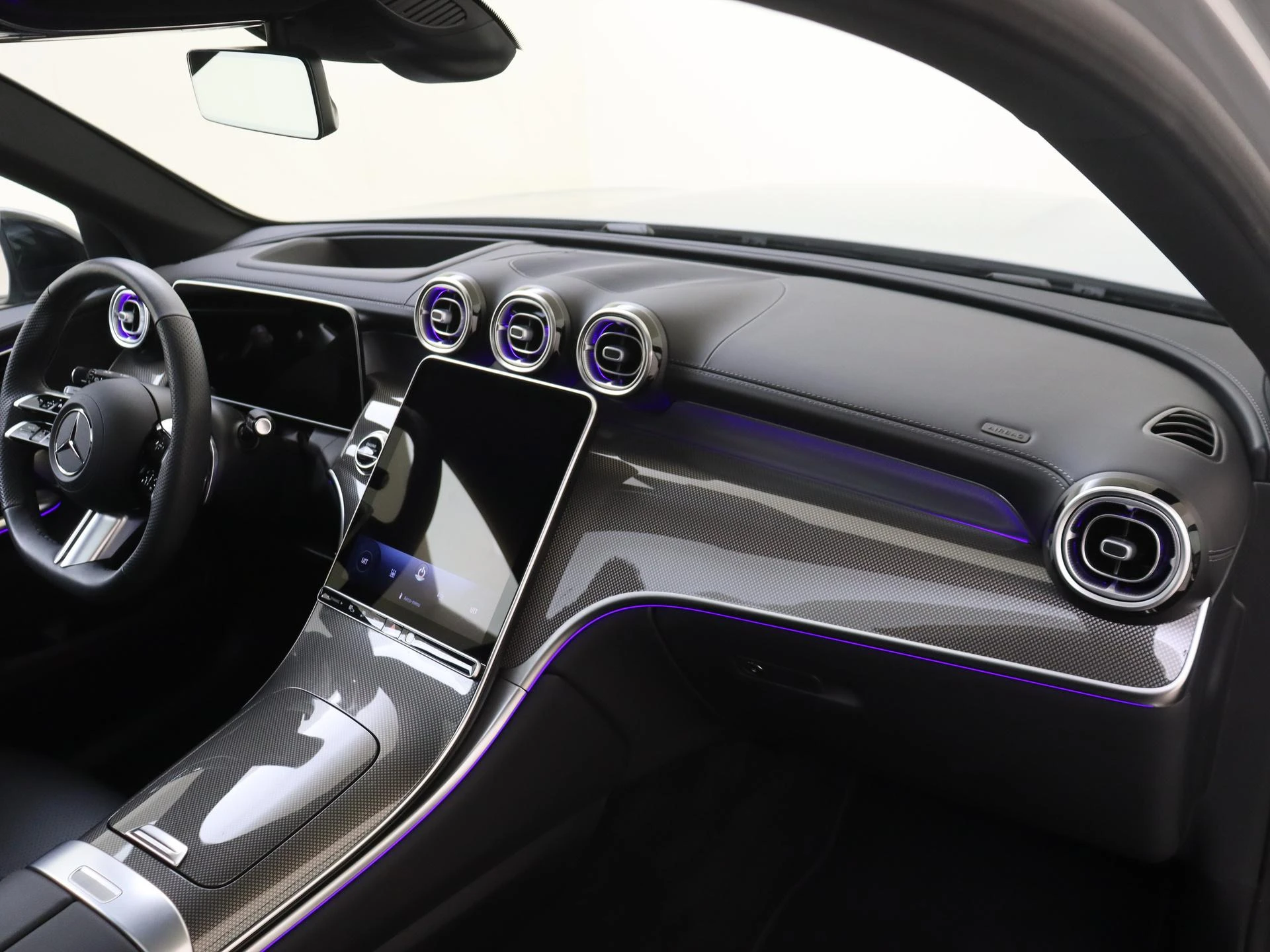 Mercedes-Benz-GLC-image-4