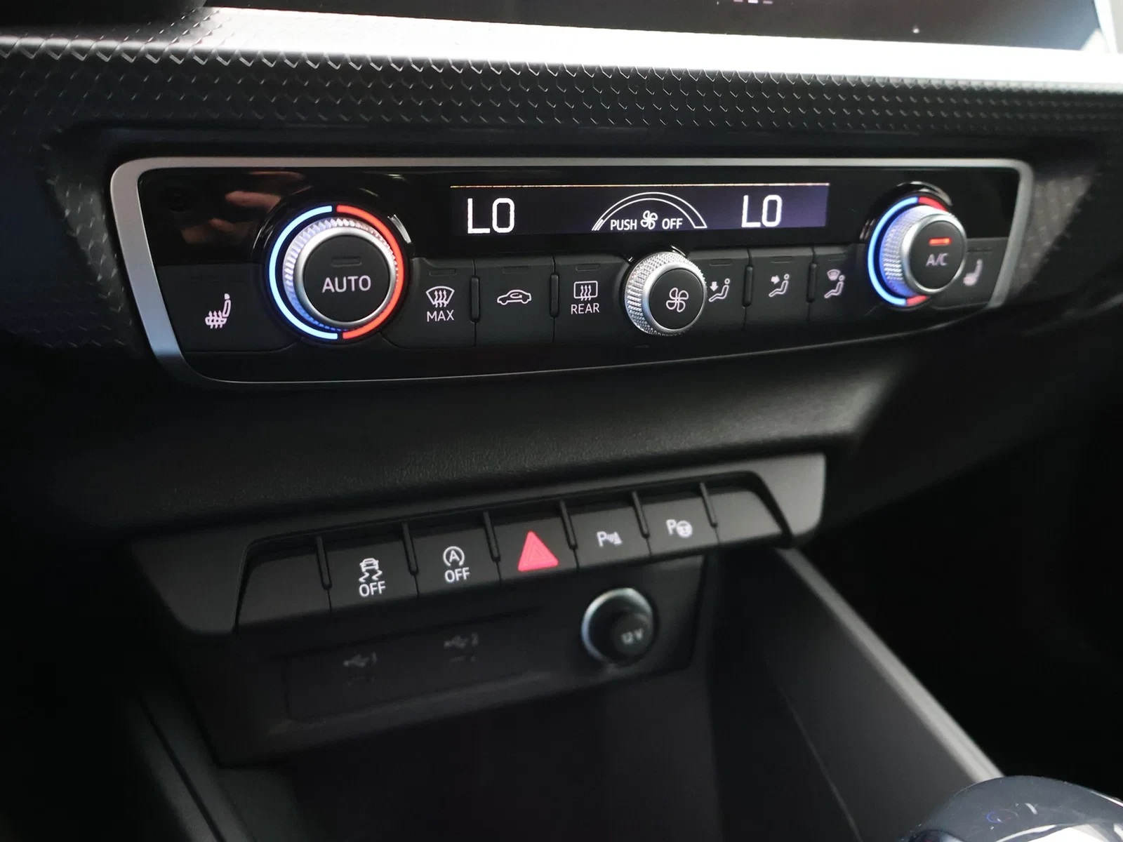 Audi-A1 Sportback-image-18