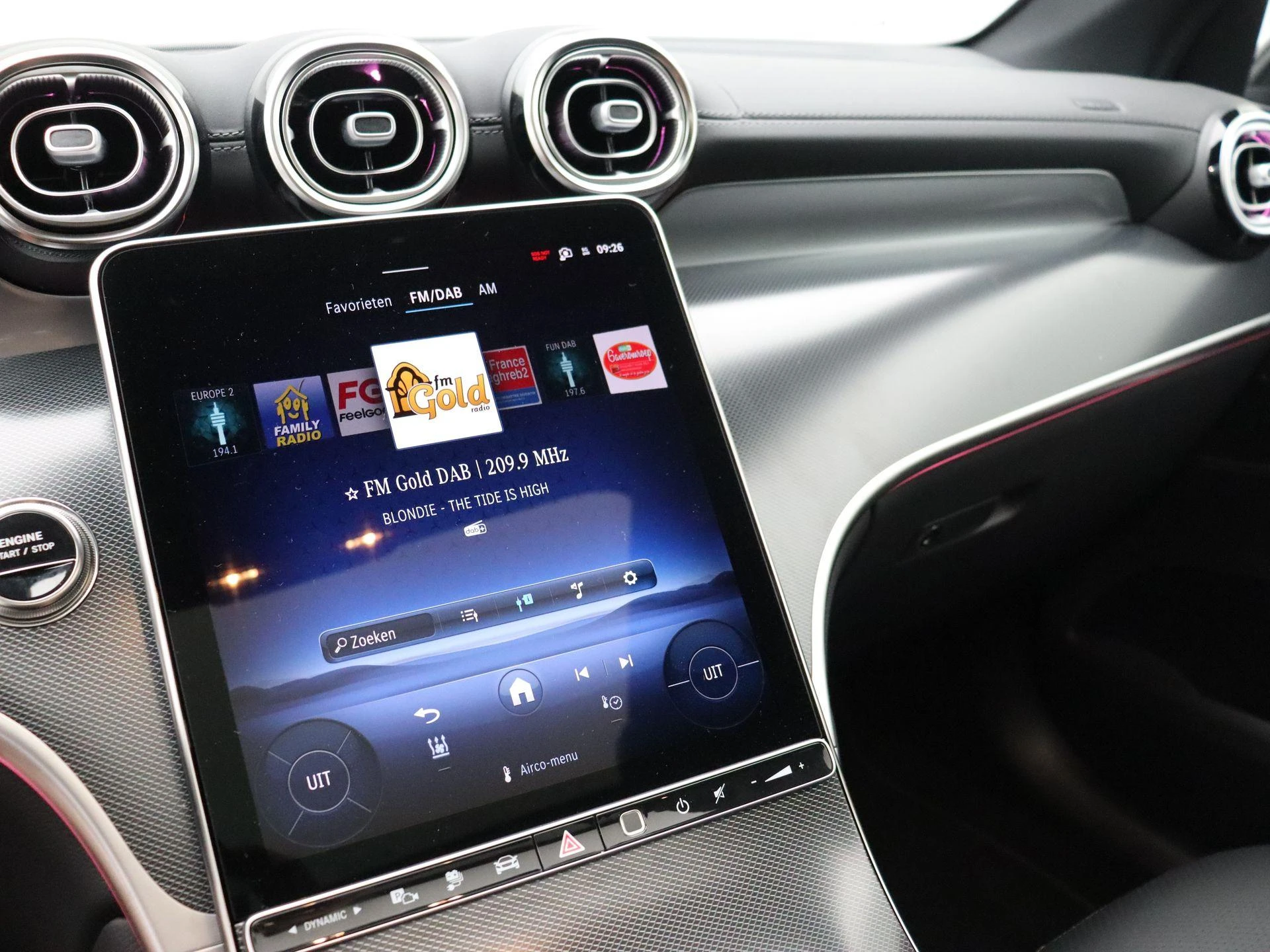 Mercedes-Benz-GLC-image-13
