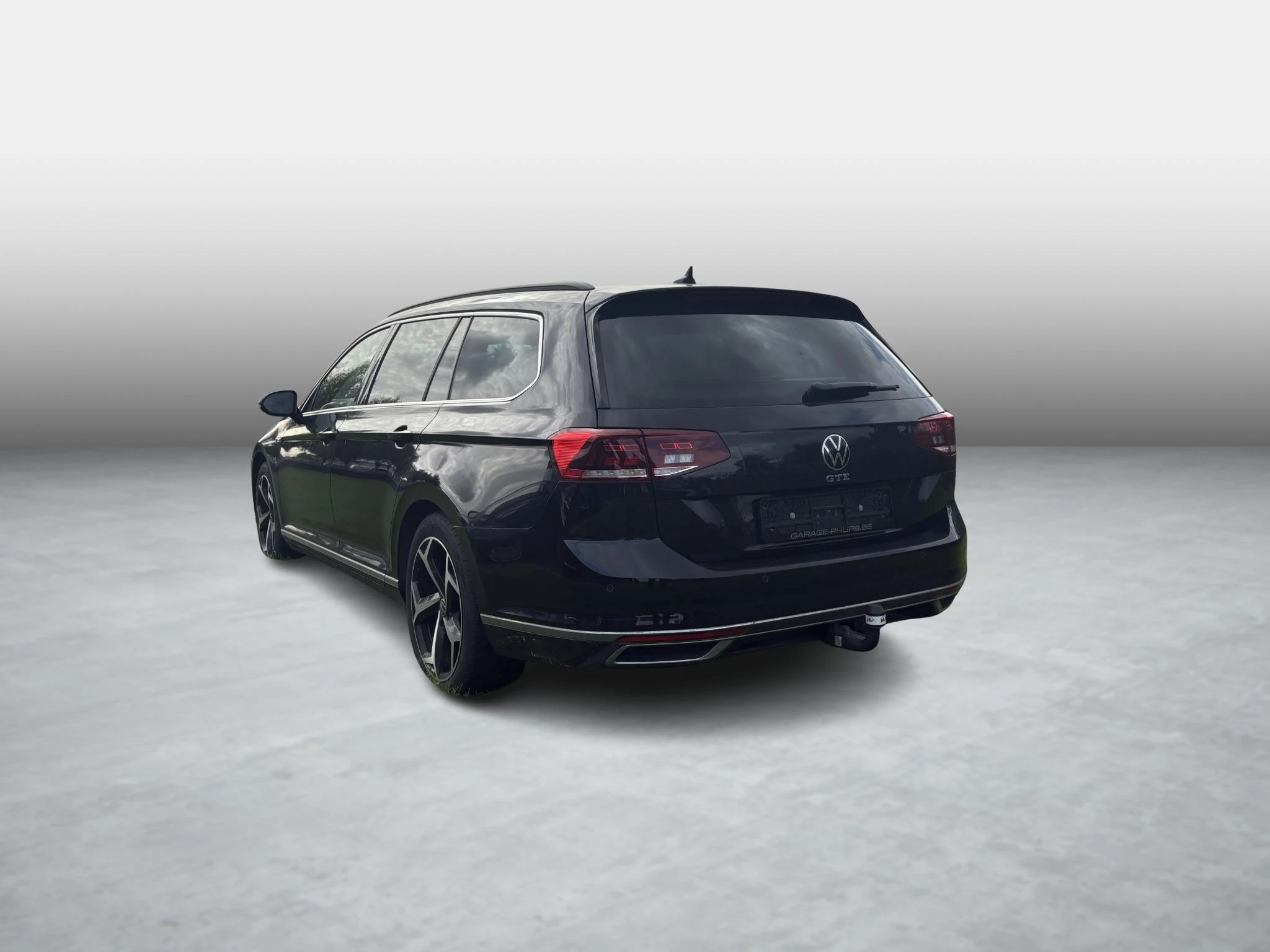Volkswagen-Passat-image-2
