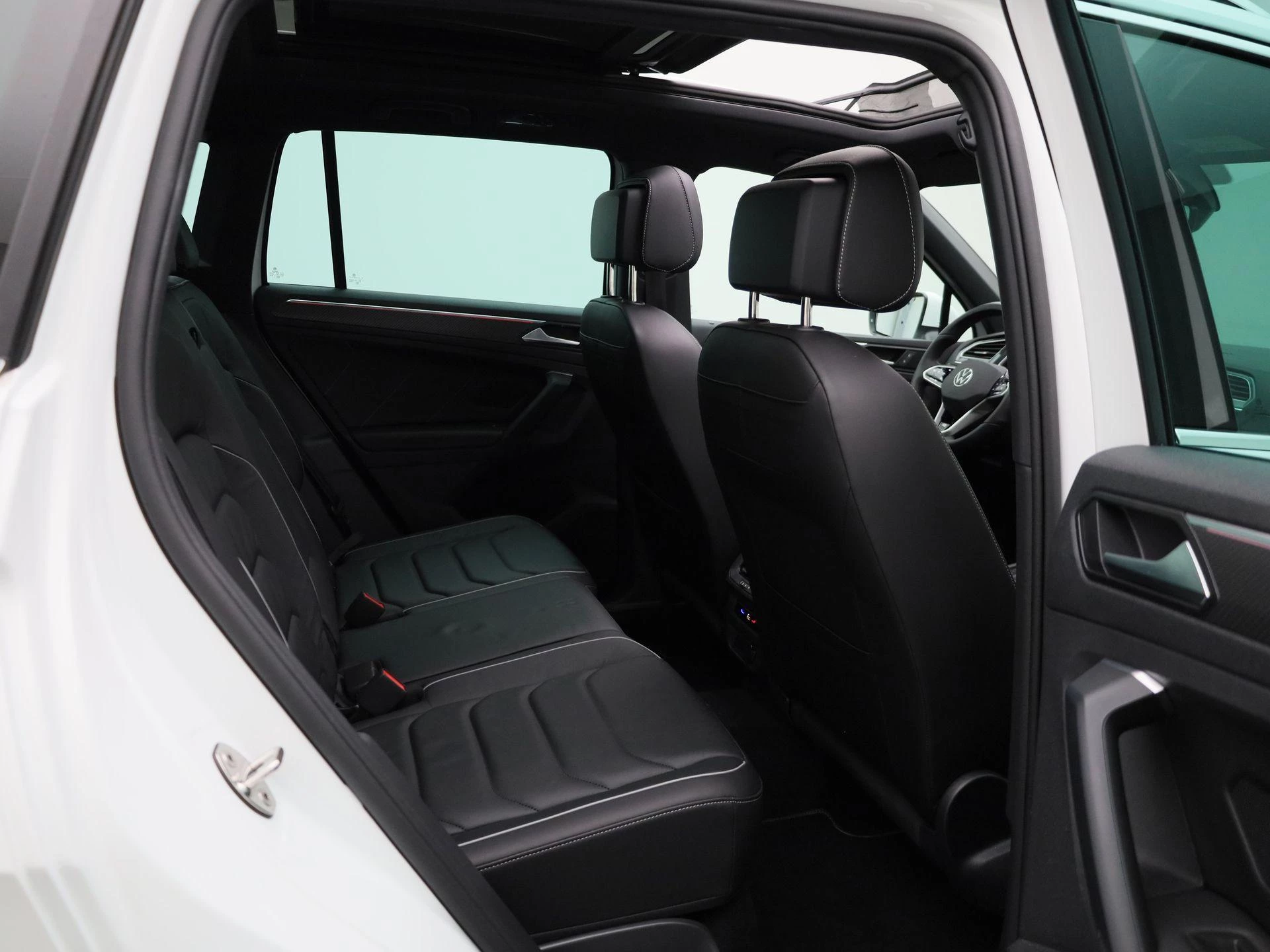 Volkswagen-Tiguan-image-57
