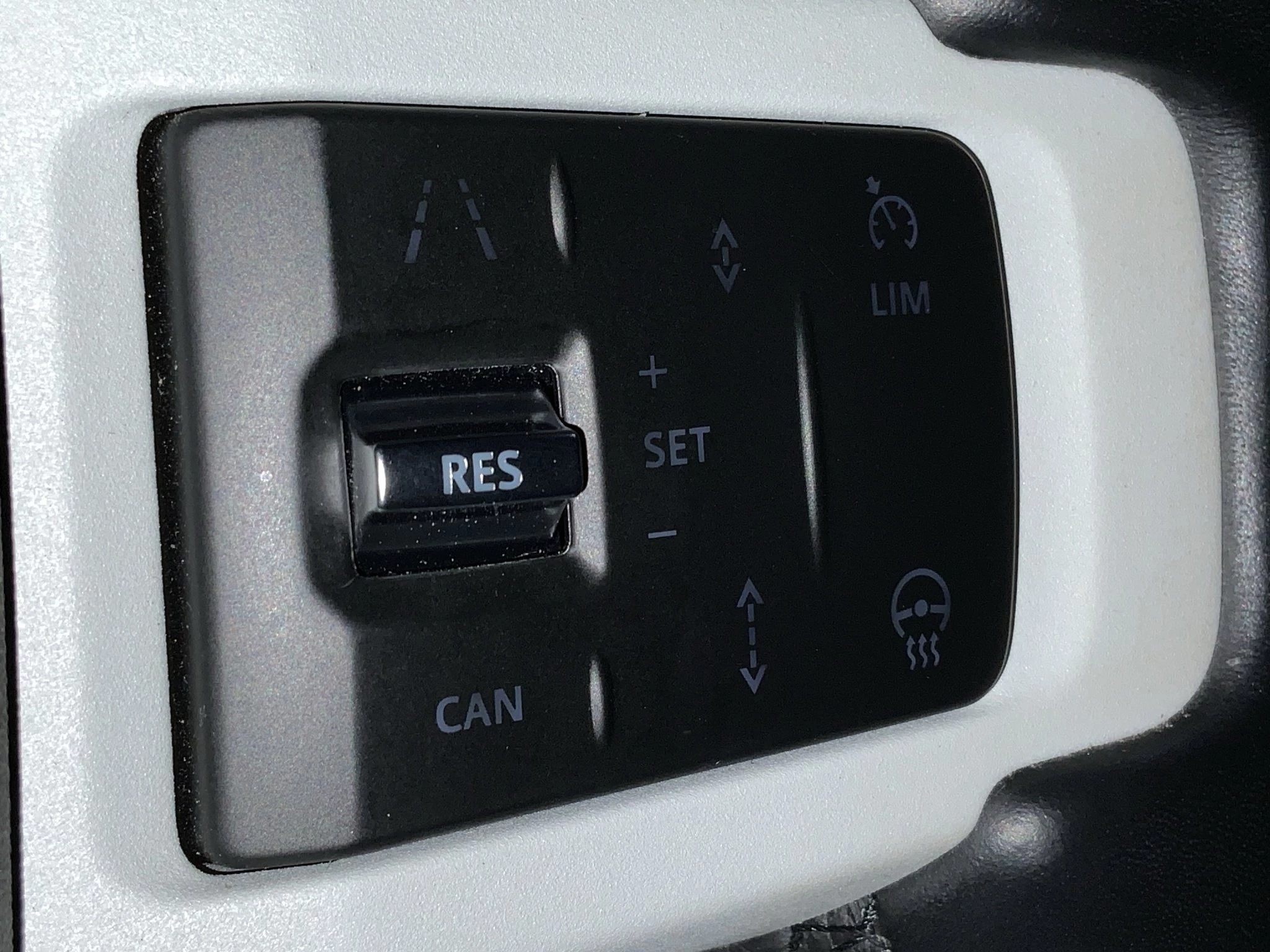 Land Rover-Defender-image-19