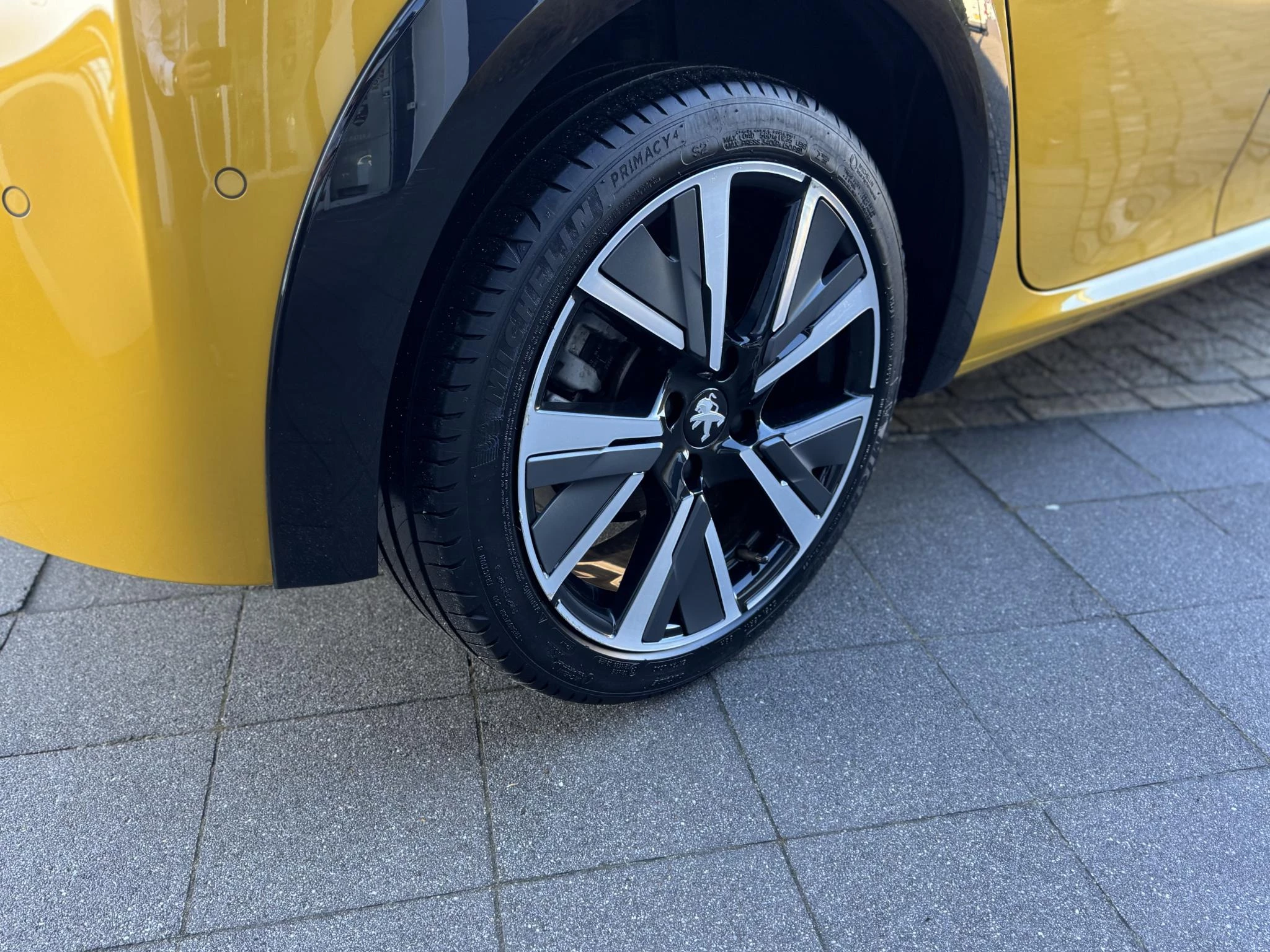 Peugeot-208-image-15