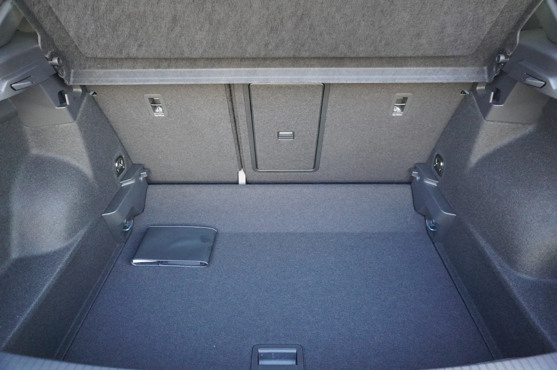 Volkswagen-T-Roc-image-11