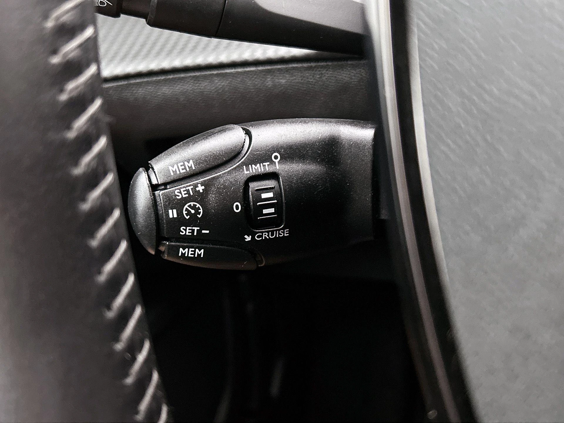 Peugeot-2008-image-5